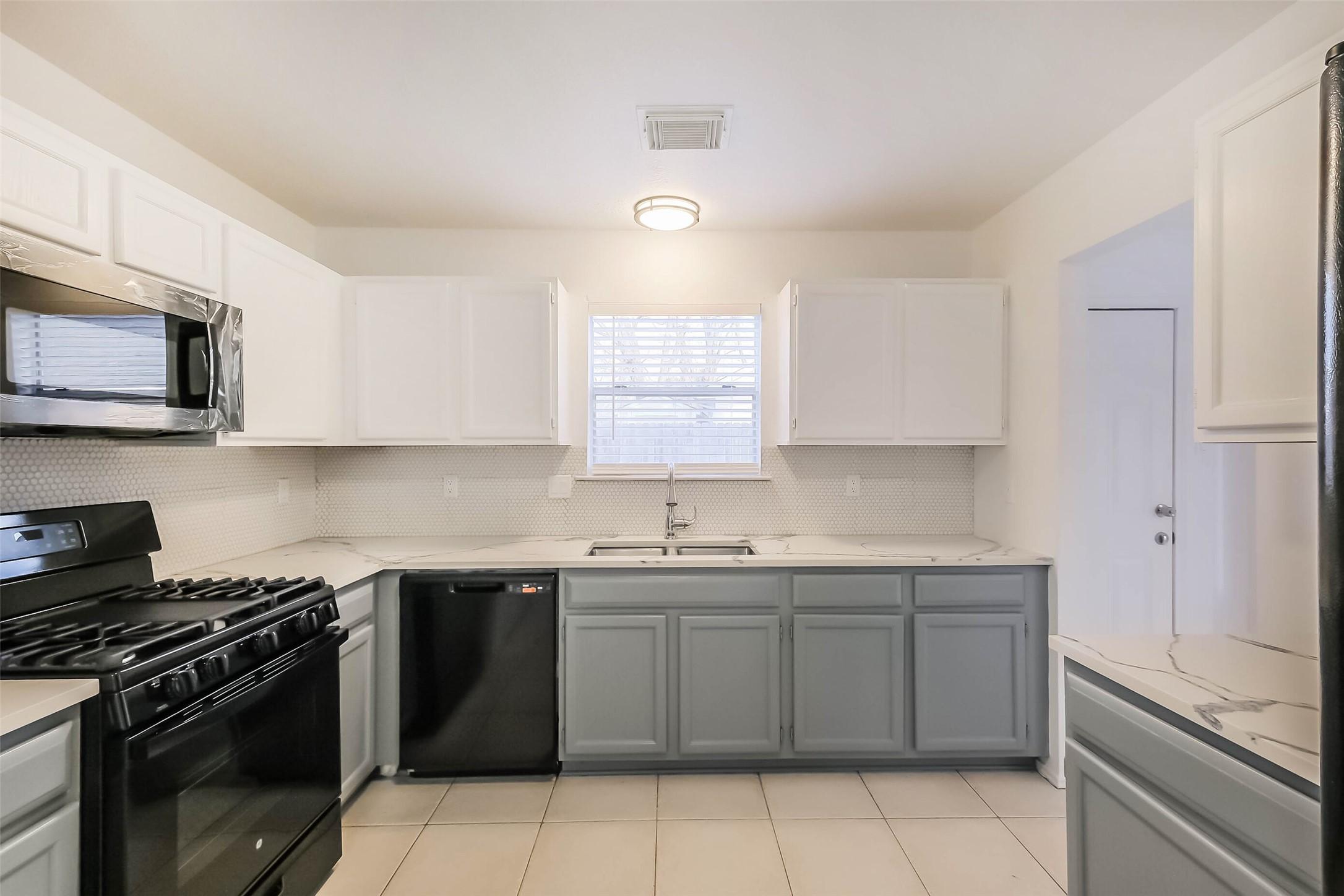 Evergreen Canyon Rd, Houston, TX 77066