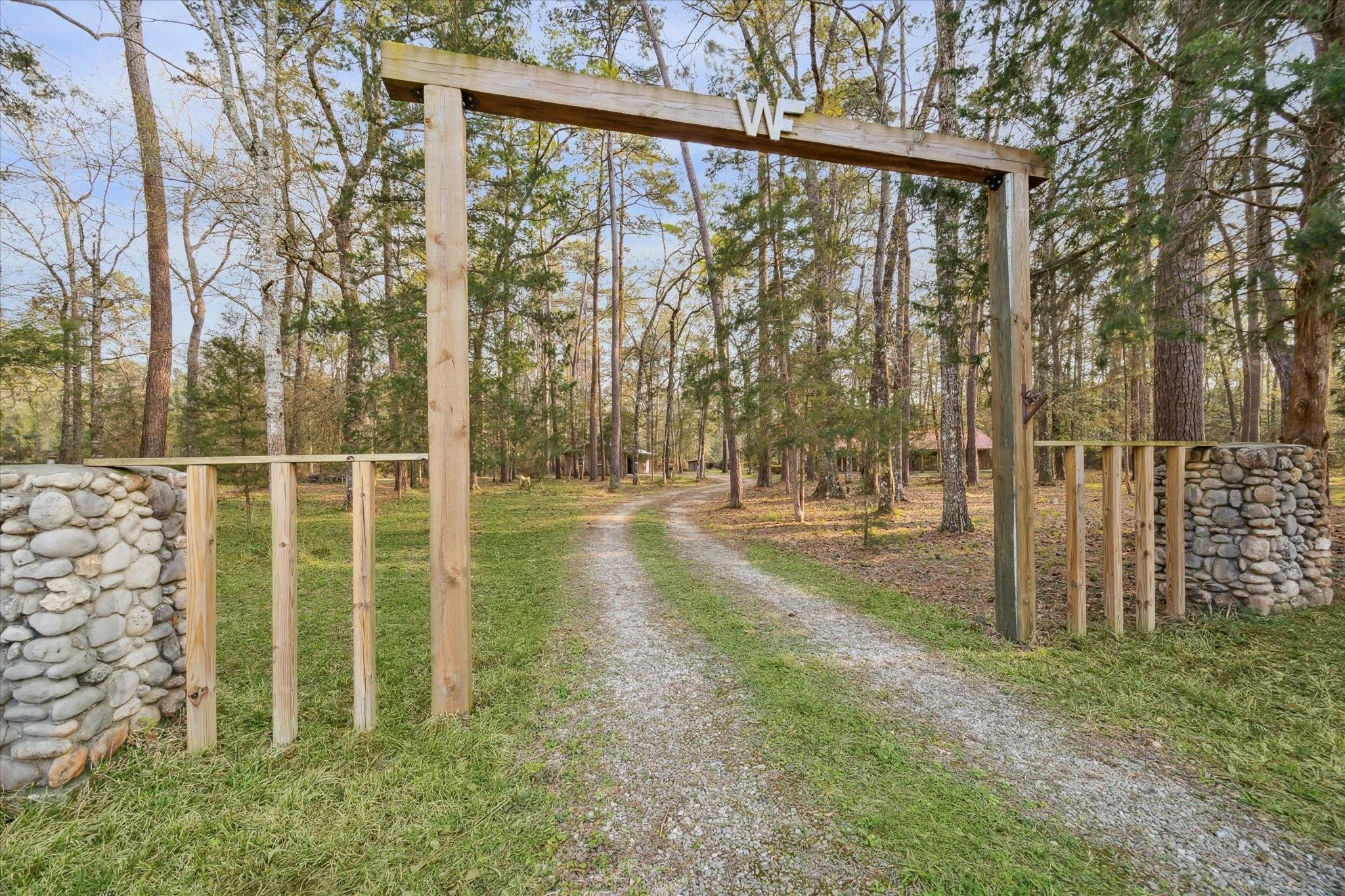 Hickory Ridge Dr, Huffman, TX 77336