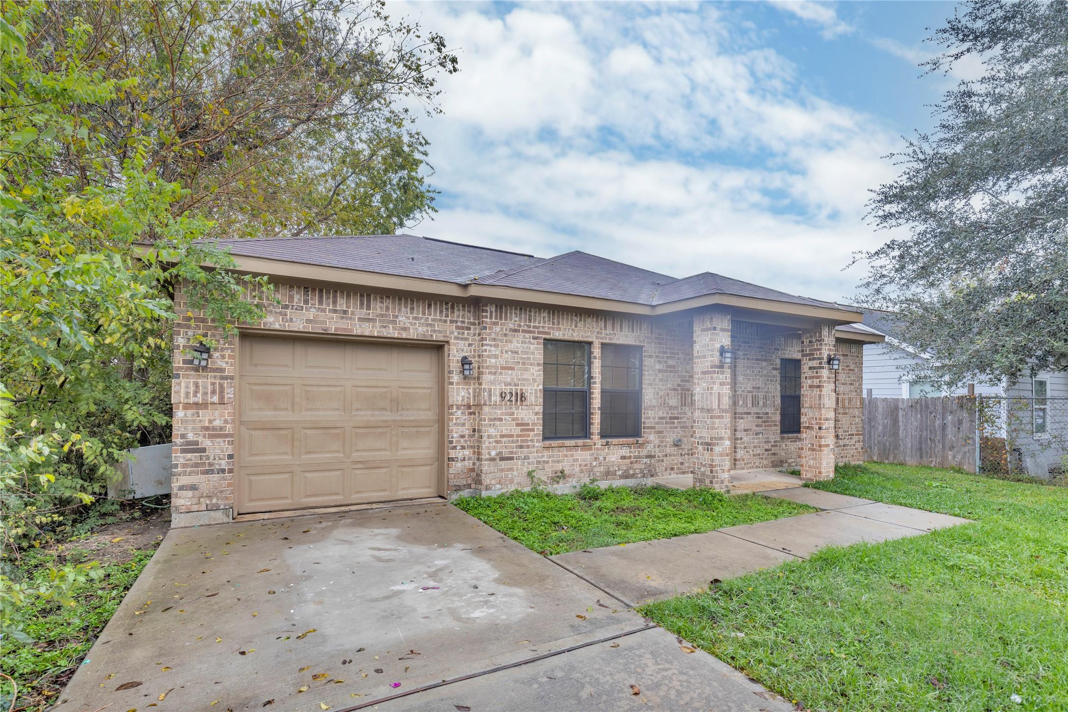 Rhode Island St, Houston, TX 77029