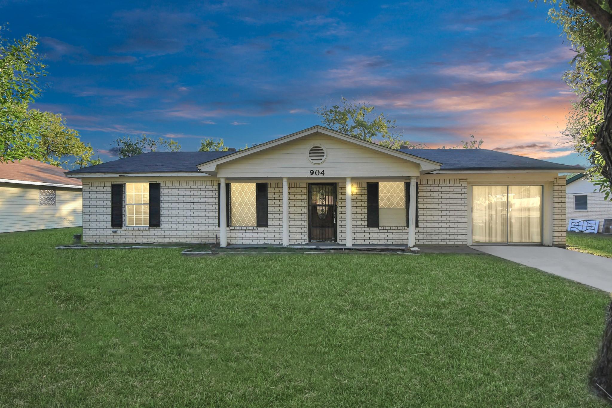 Dumas Dr, Bryan, TX 77803