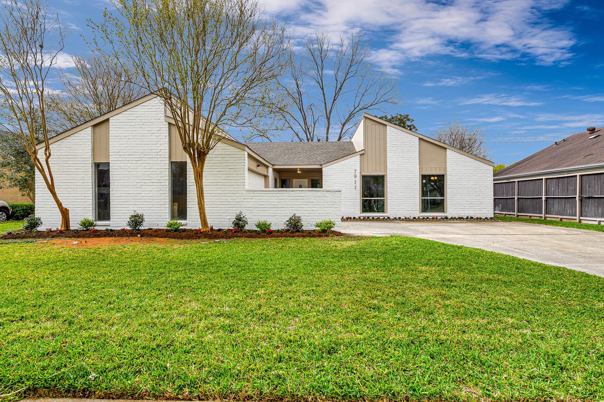 Portal Dr, Houston, TX 77071