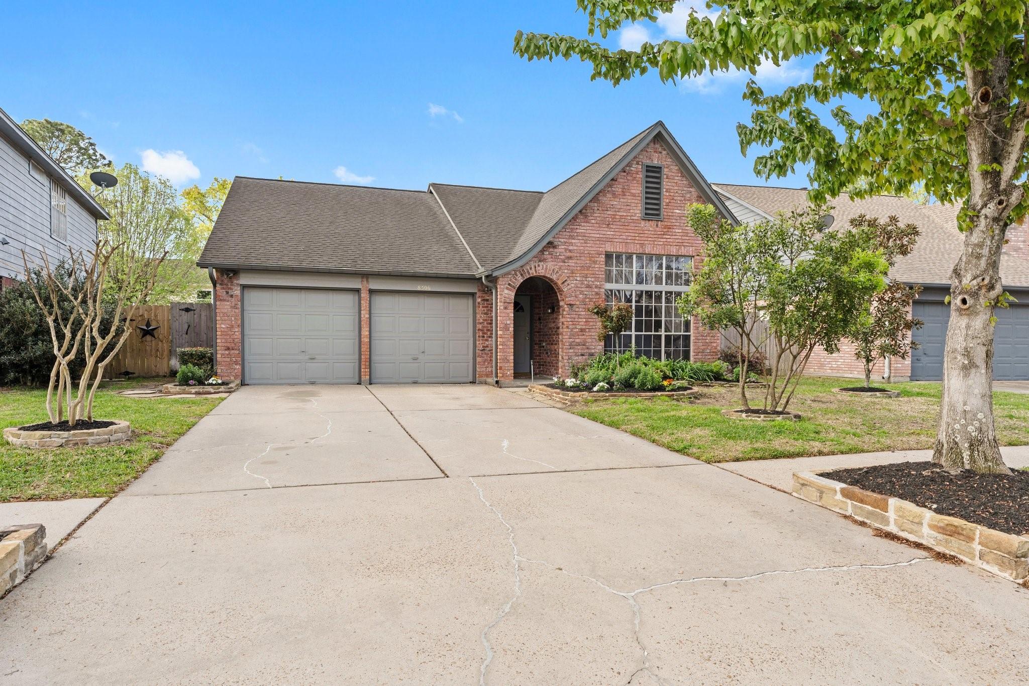 Spring Green Dr, Houston, TX 77095