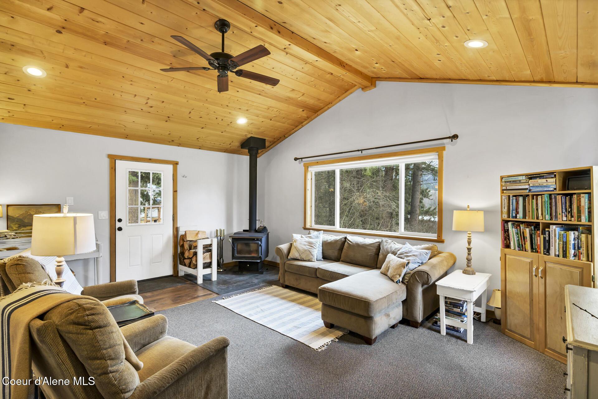 Dufort Rd, Sagle, ID 83860