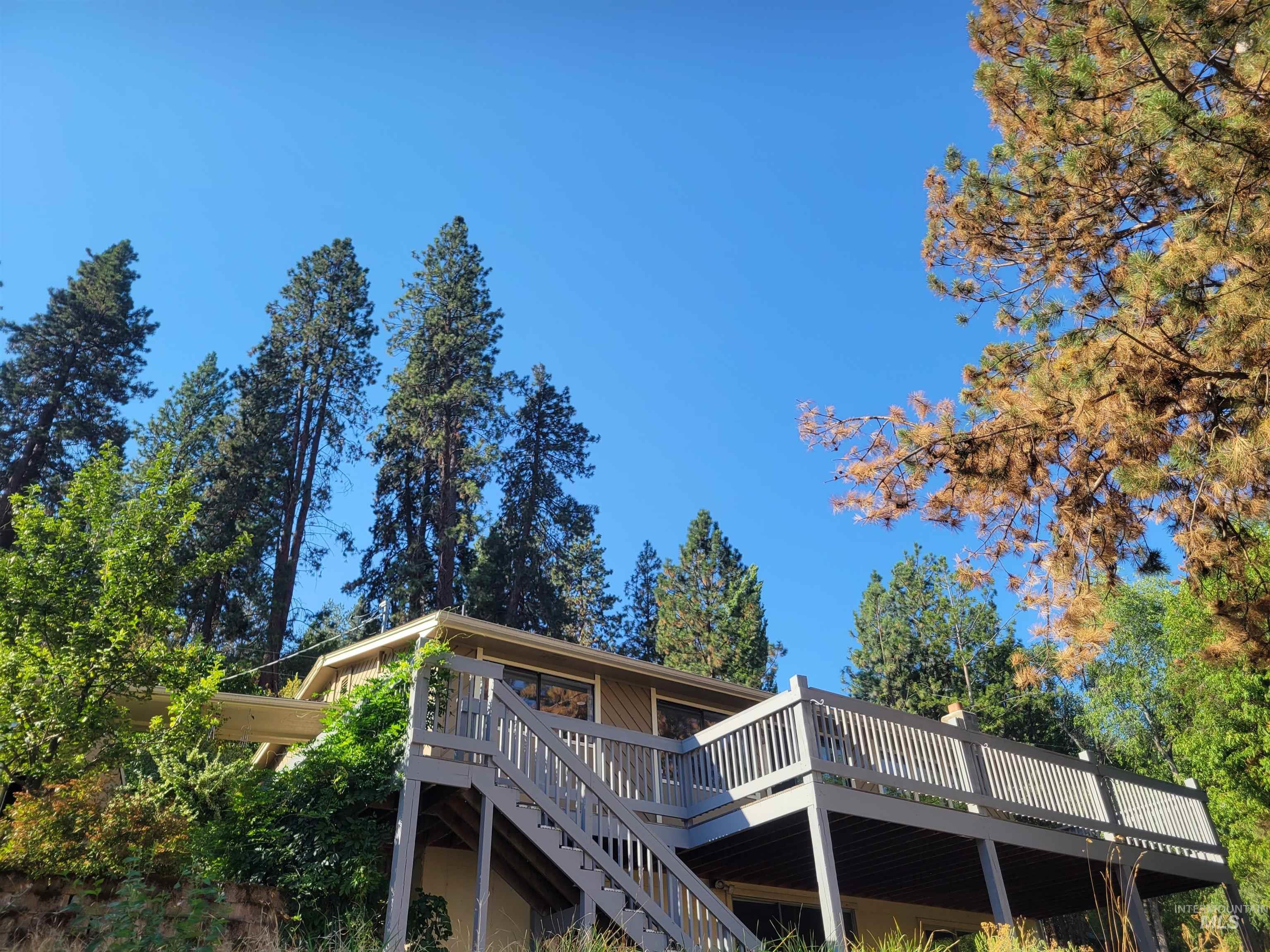Fernwood Dr, Lenore, ID 83541