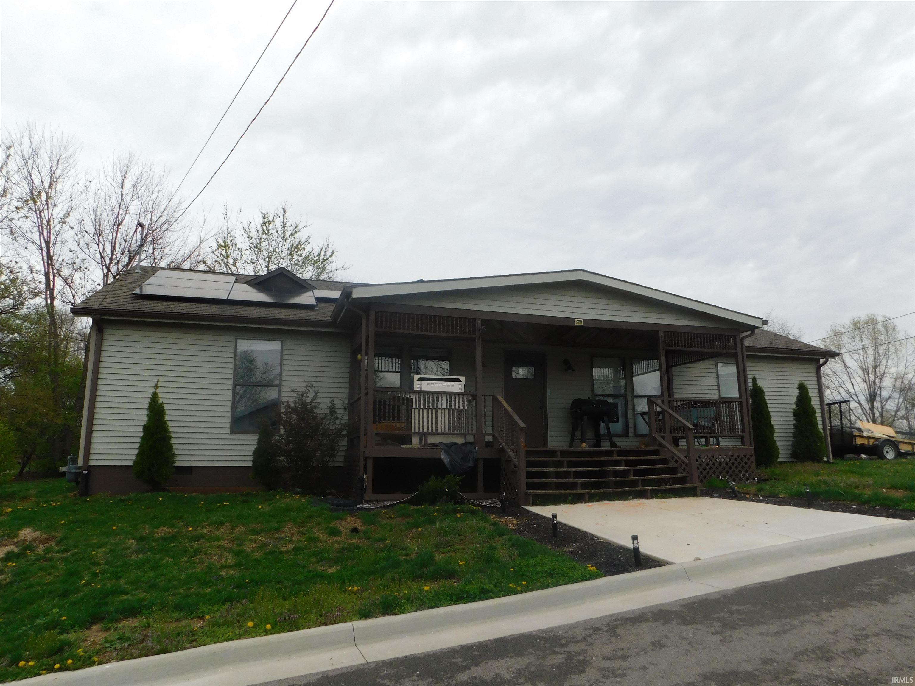 Hayes Ave, Salem, IN 47167