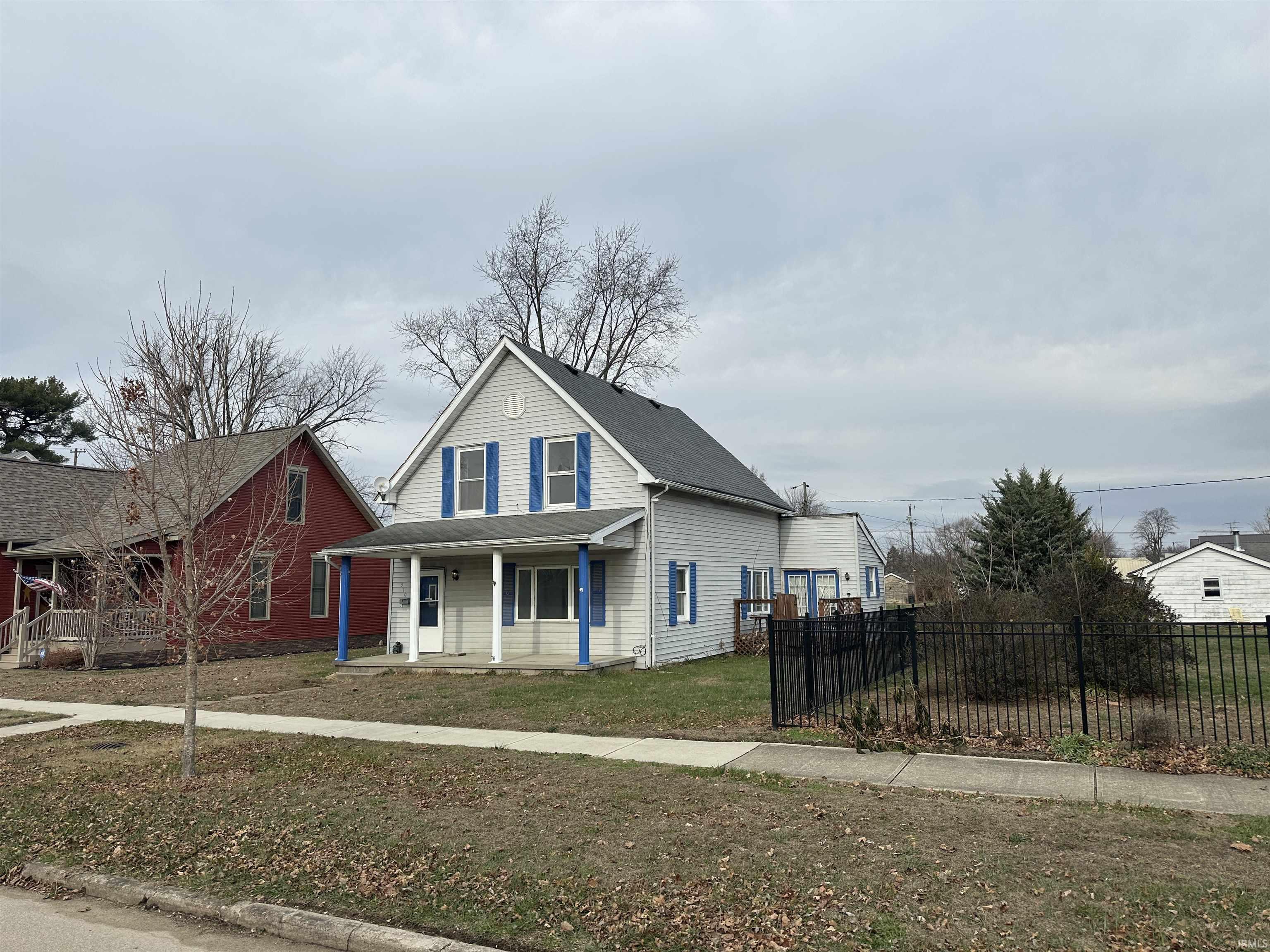 W Main St, Worthington, IN 47471