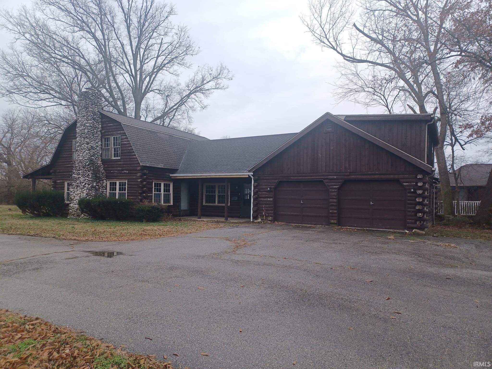 E Poplar St, Fort Branch, IN 47648
