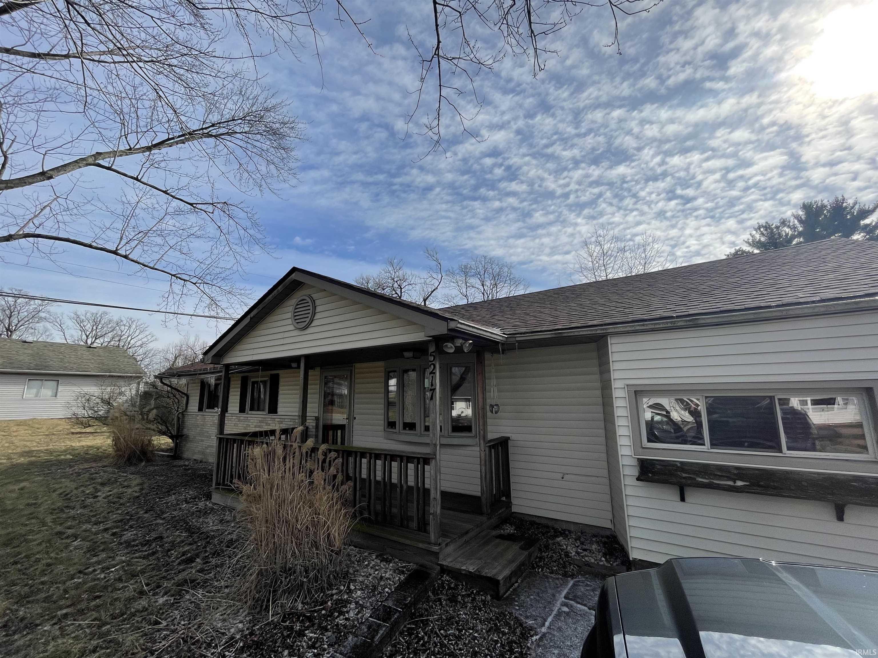 Crandon Ln, Fort Wayne, IN 46804