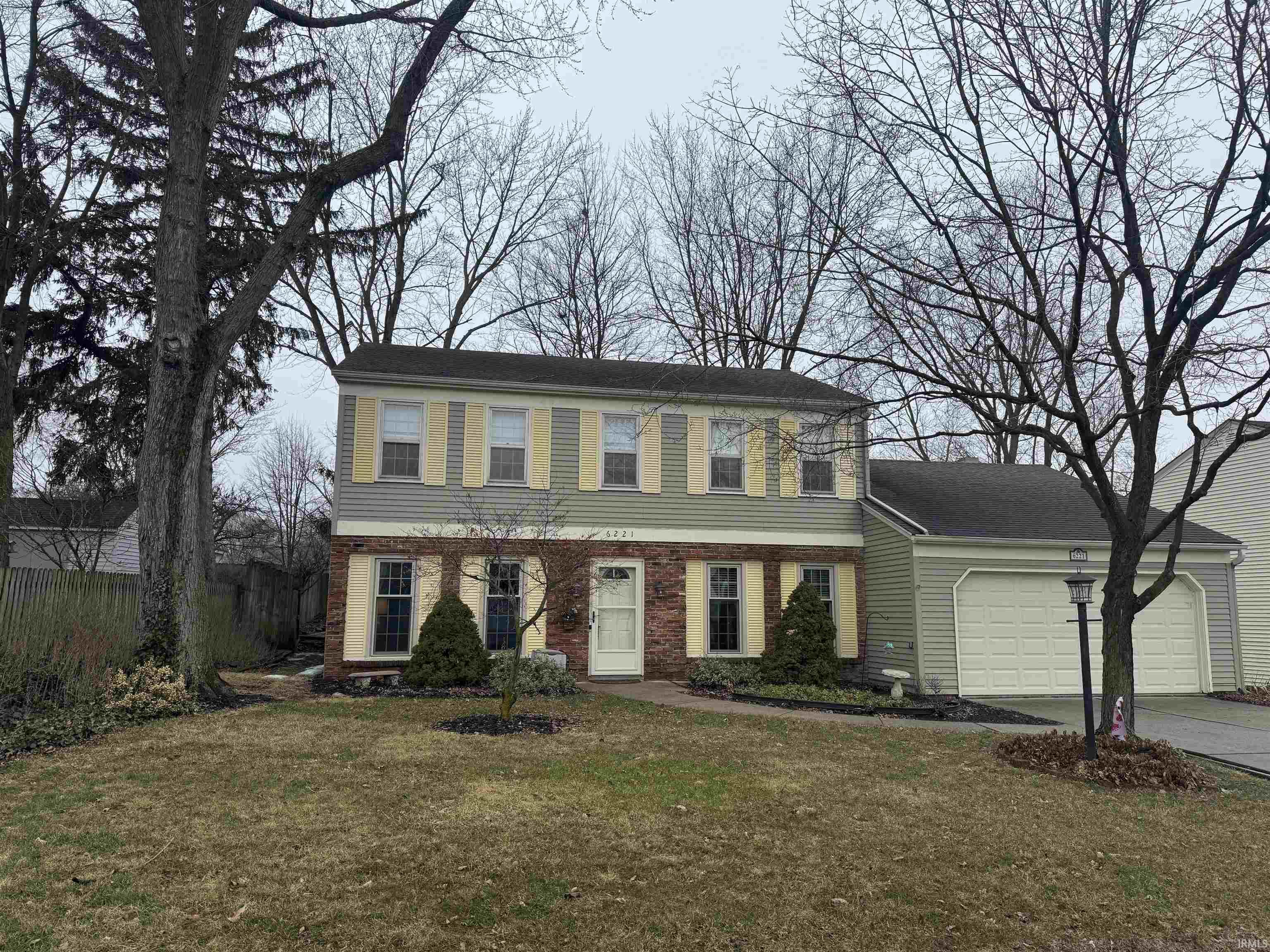Old Brook Dr, Fort Wayne, IN 46835