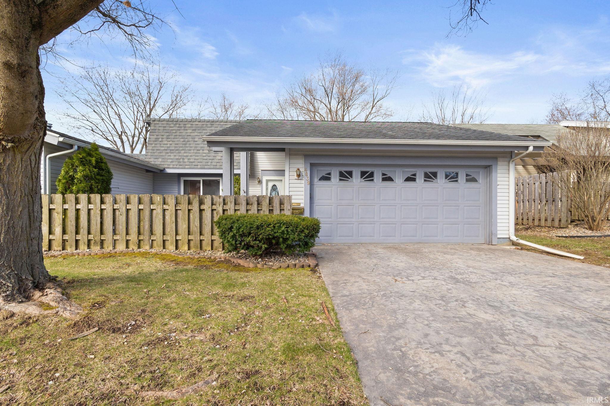 Kintyre Dr, South Bend, IN 46614