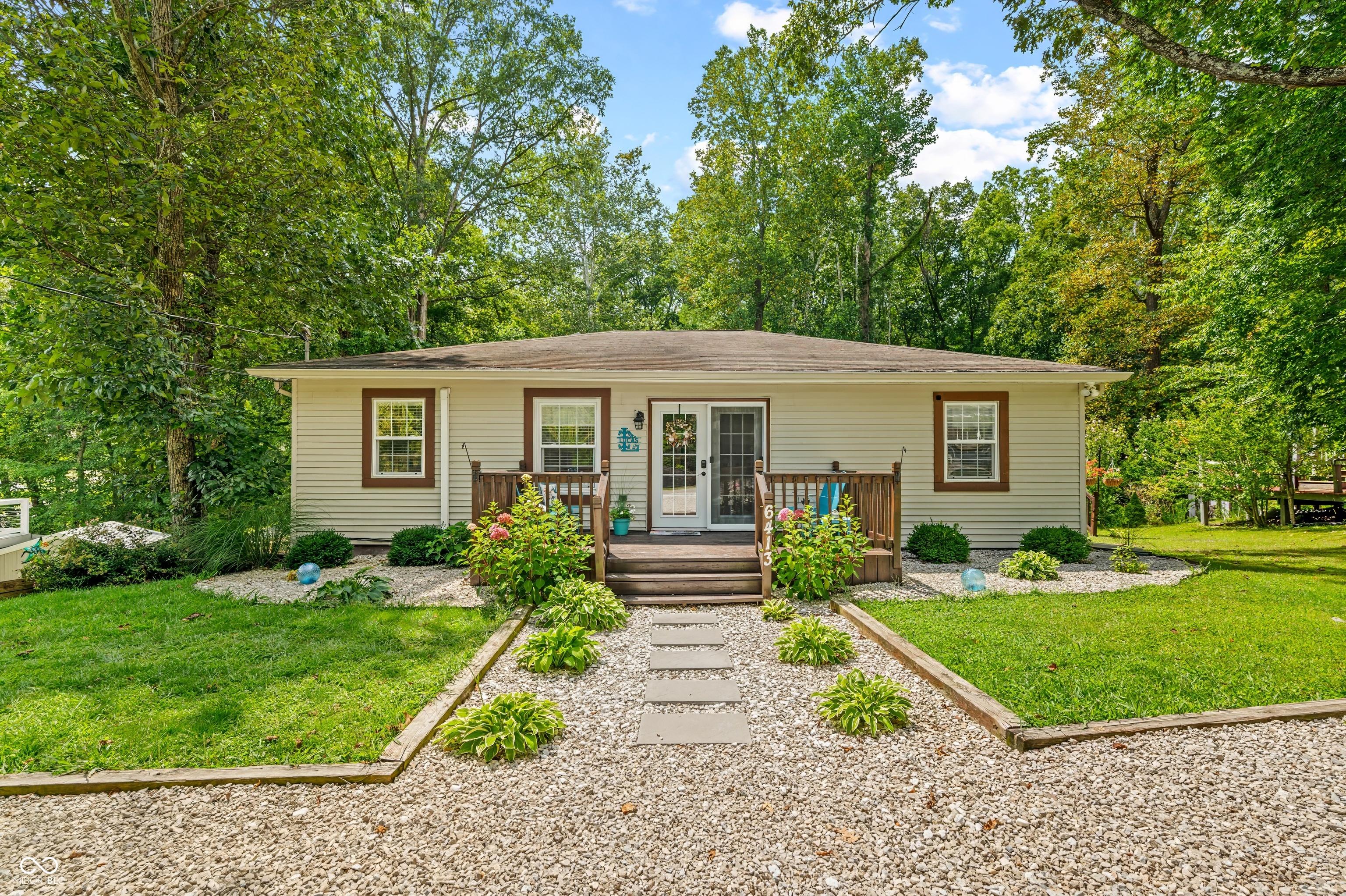 Mallard Dr, Nineveh, IN 46164