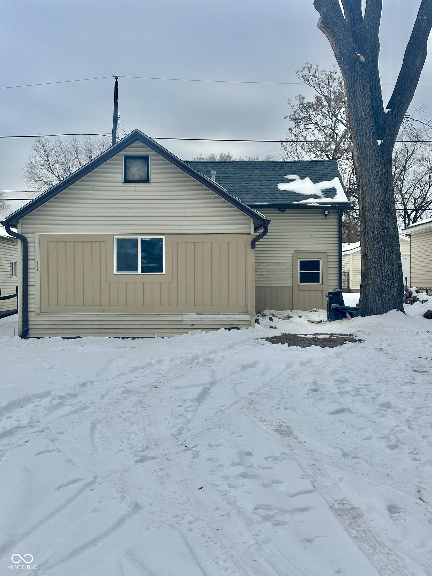 S Lockburn St, Indianapolis, IN 46241