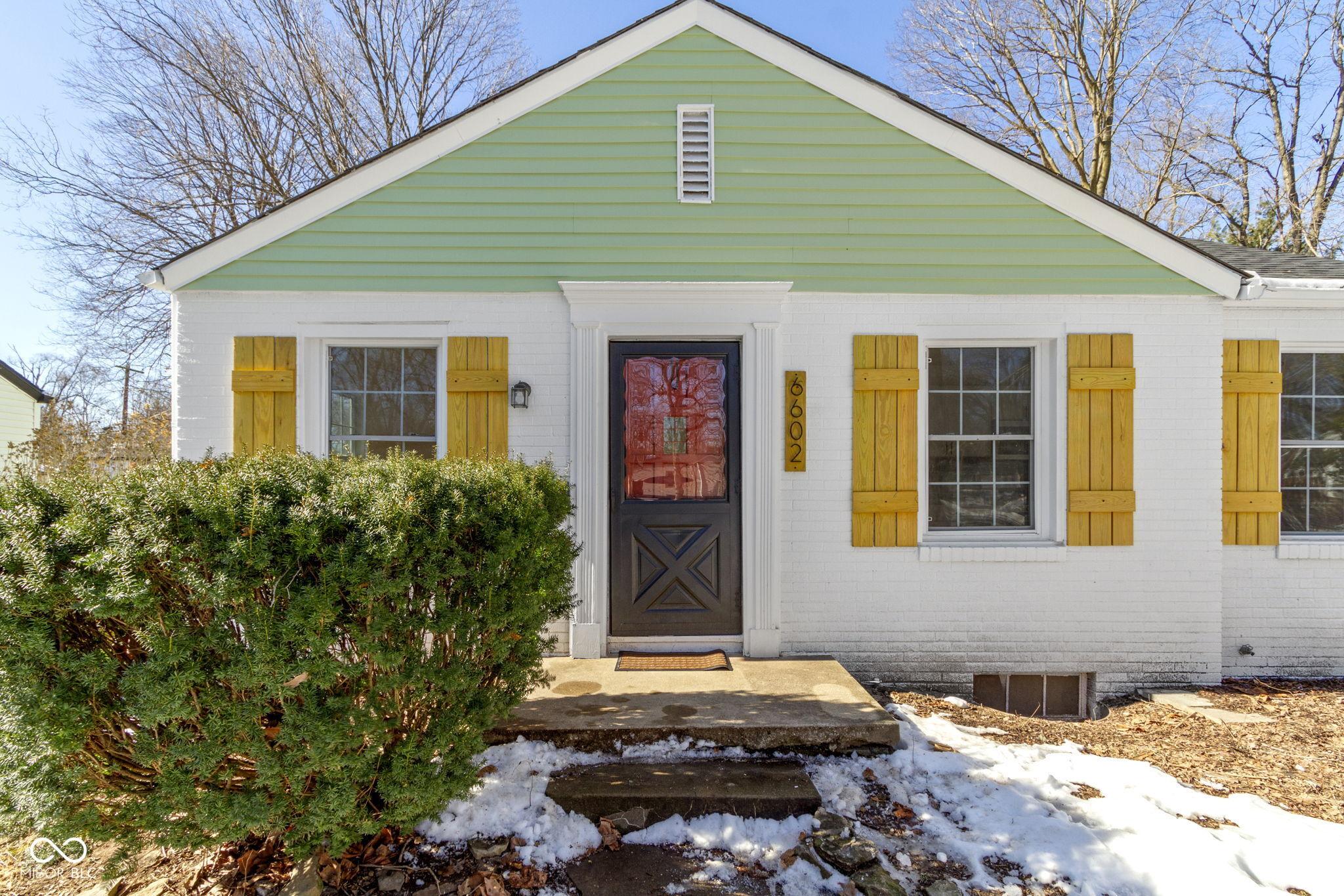 Caroline Ave, Indianapolis, IN 46220