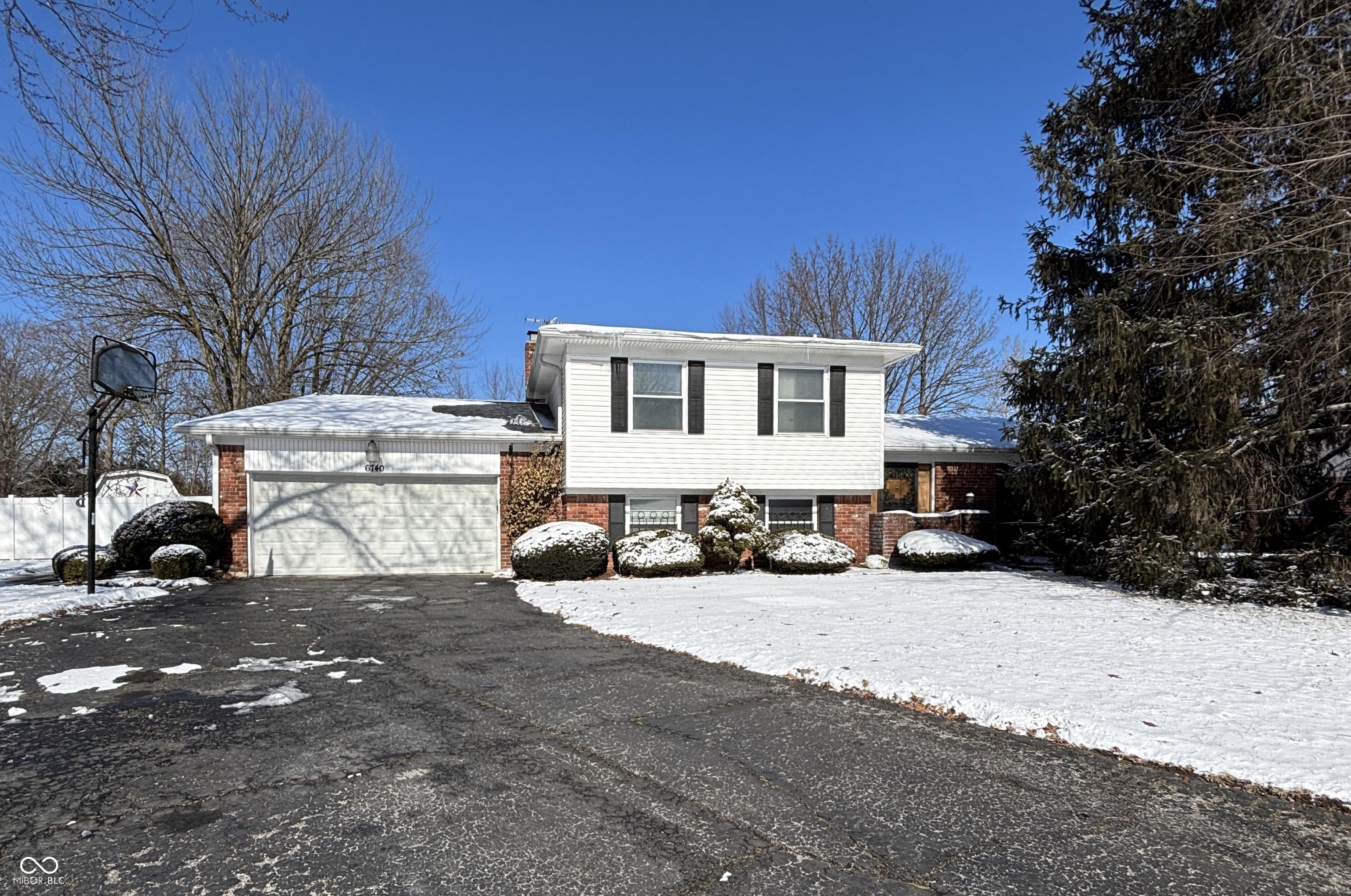 Live Oak Ct, Indianapolis, IN 46214