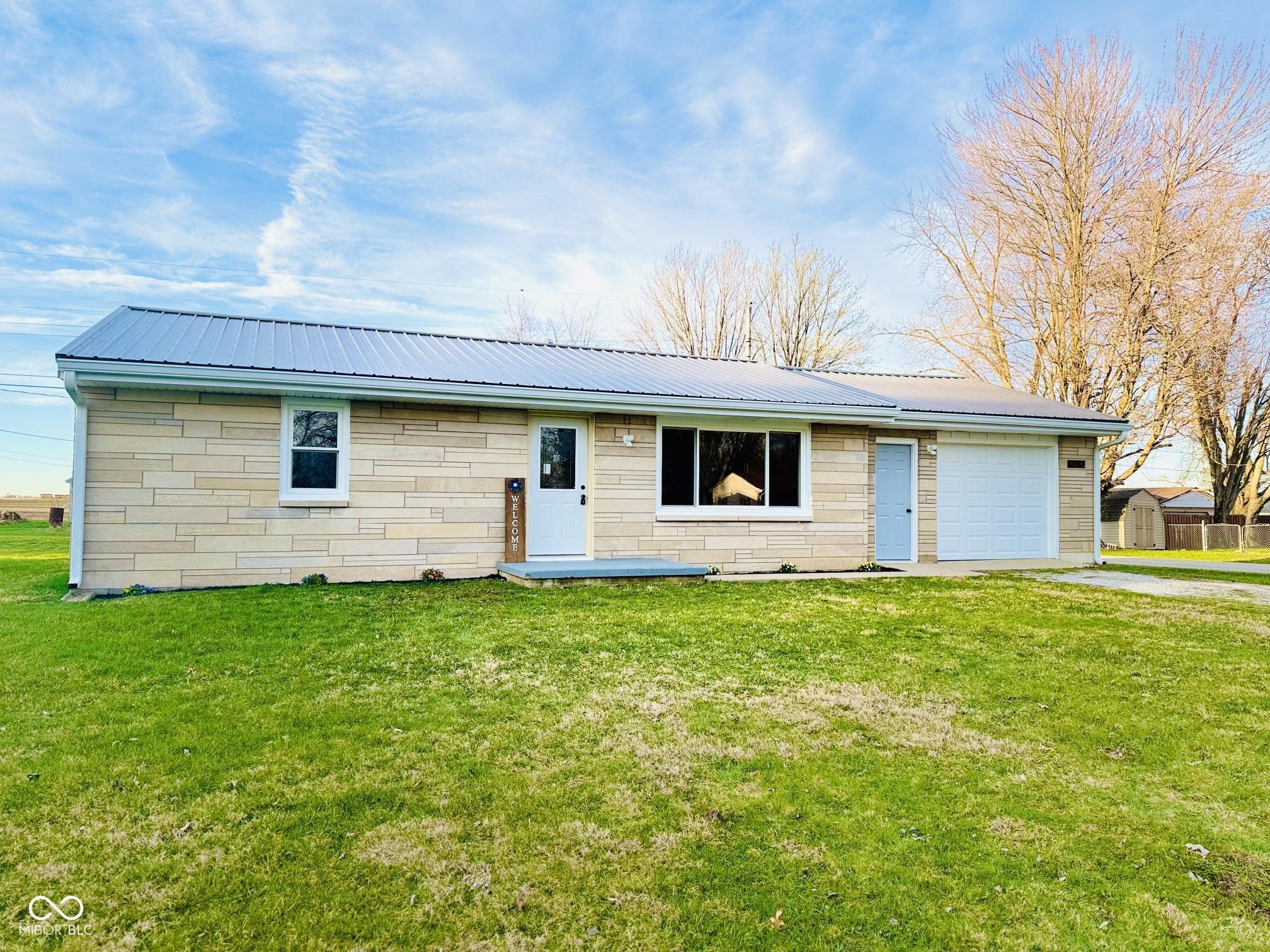 E Gatewood Dr, Westport, IN 47283