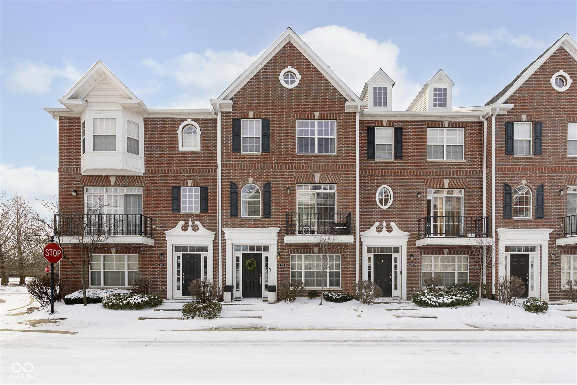 Ethan Dr, Fishers, IN 46038
