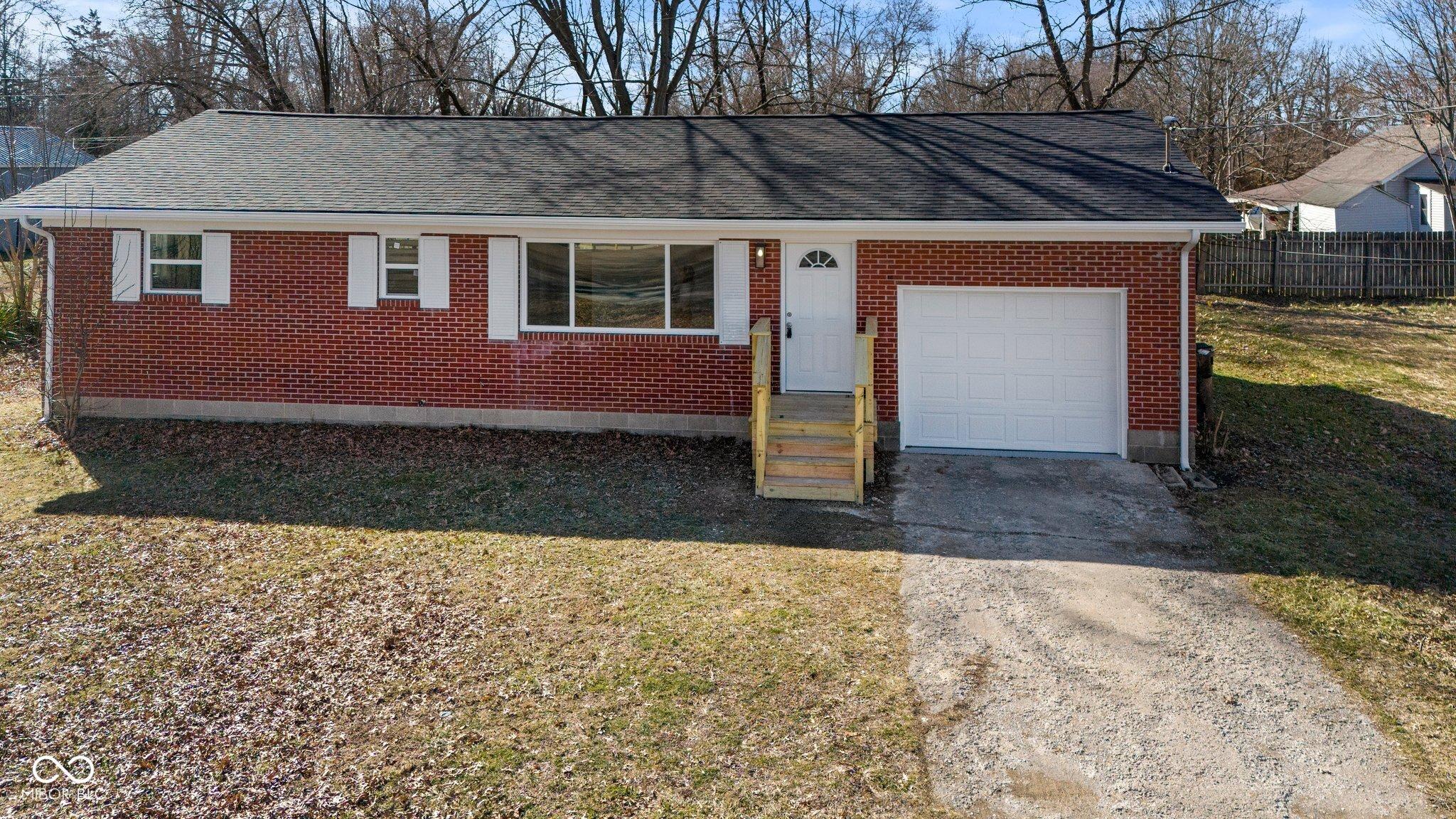 N 3rd St, Scottsburg, IN 47170