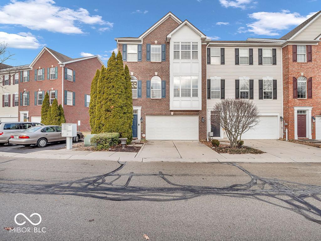 Esty Way, Carmel, IN 46033