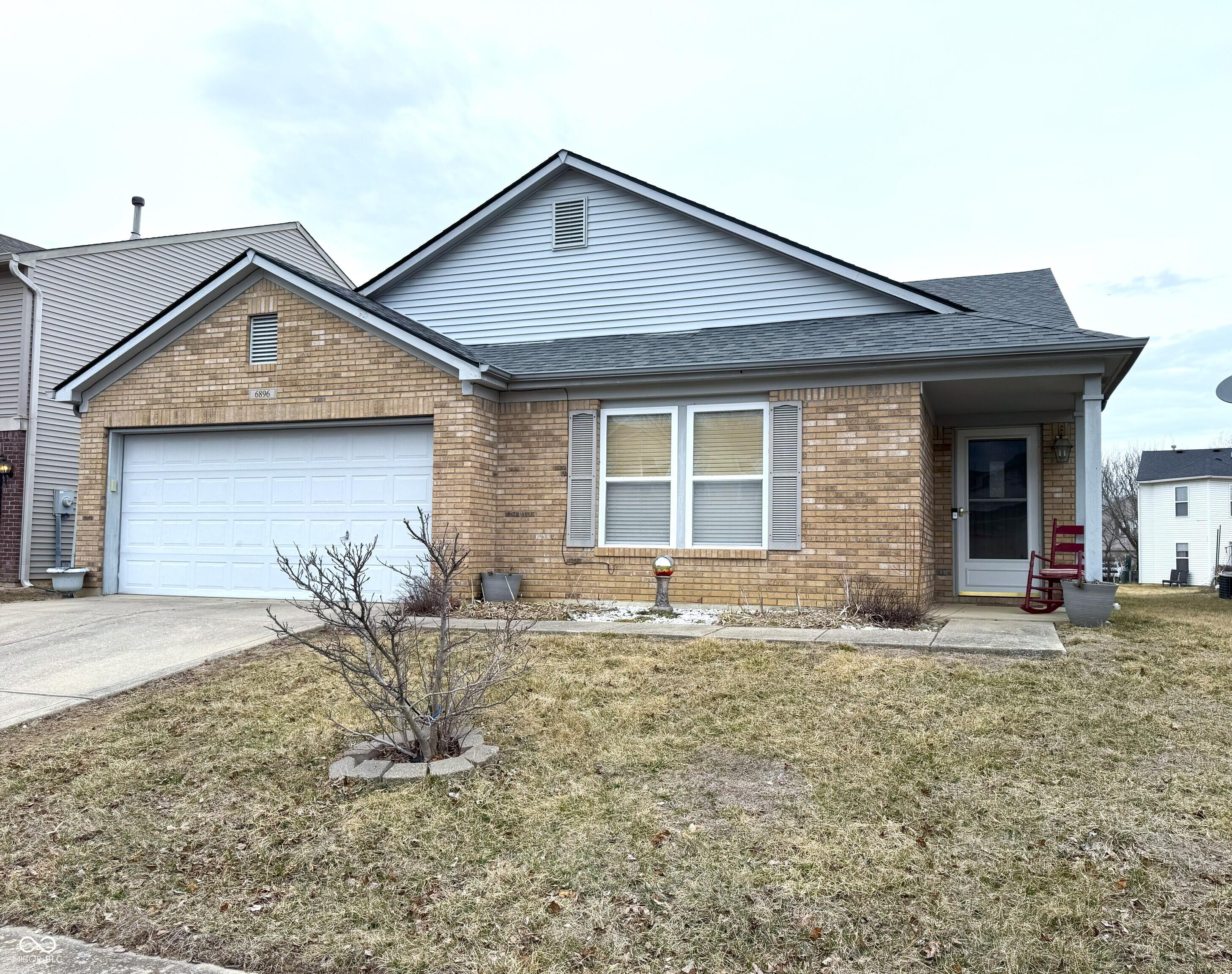 Maywood Cir, Avon, IN 46123