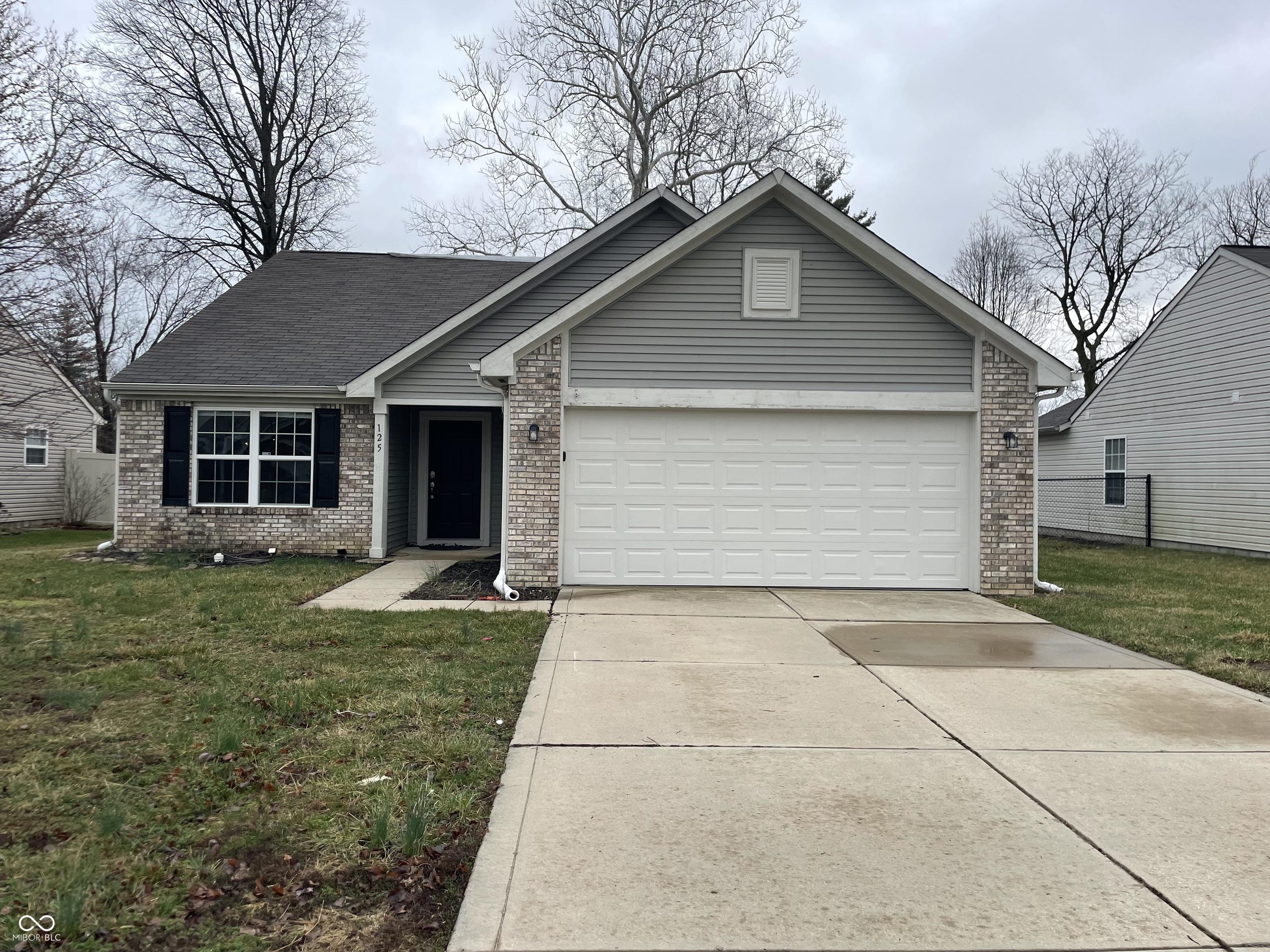 Hilltop Farms Blvd, Whiteland, IN 46184