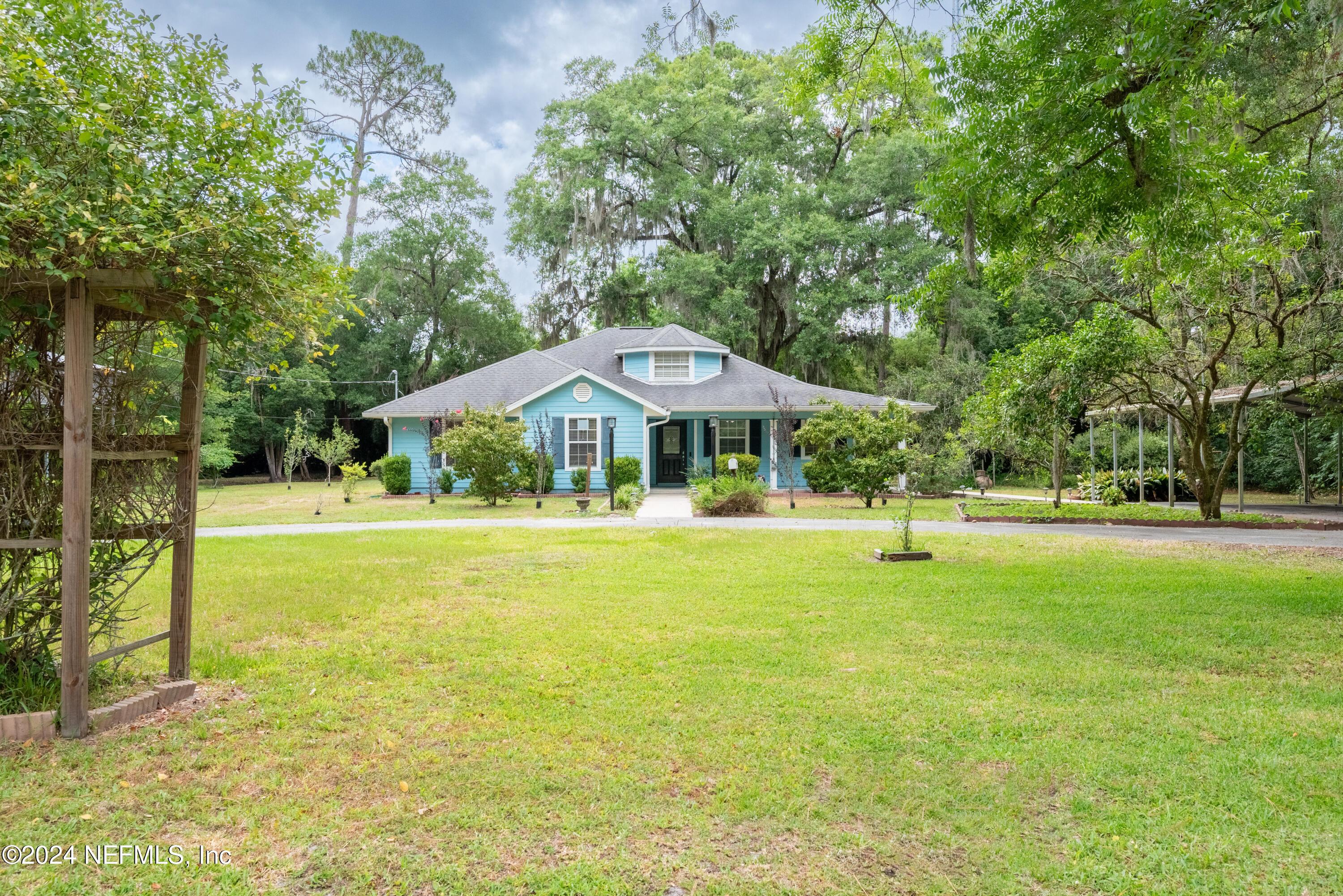 E South St, Starke, FL 32091