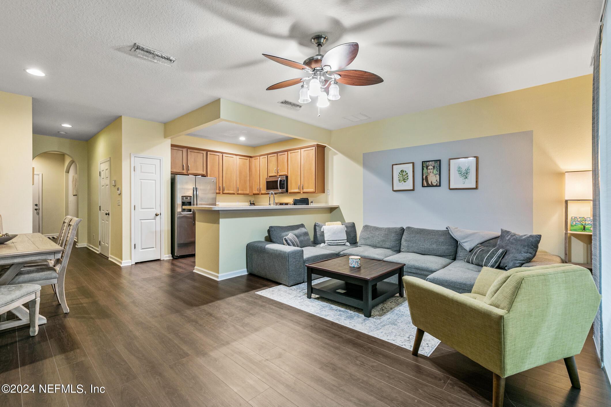 Parkstone Crossing Dr, Jacksonville, FL 32258