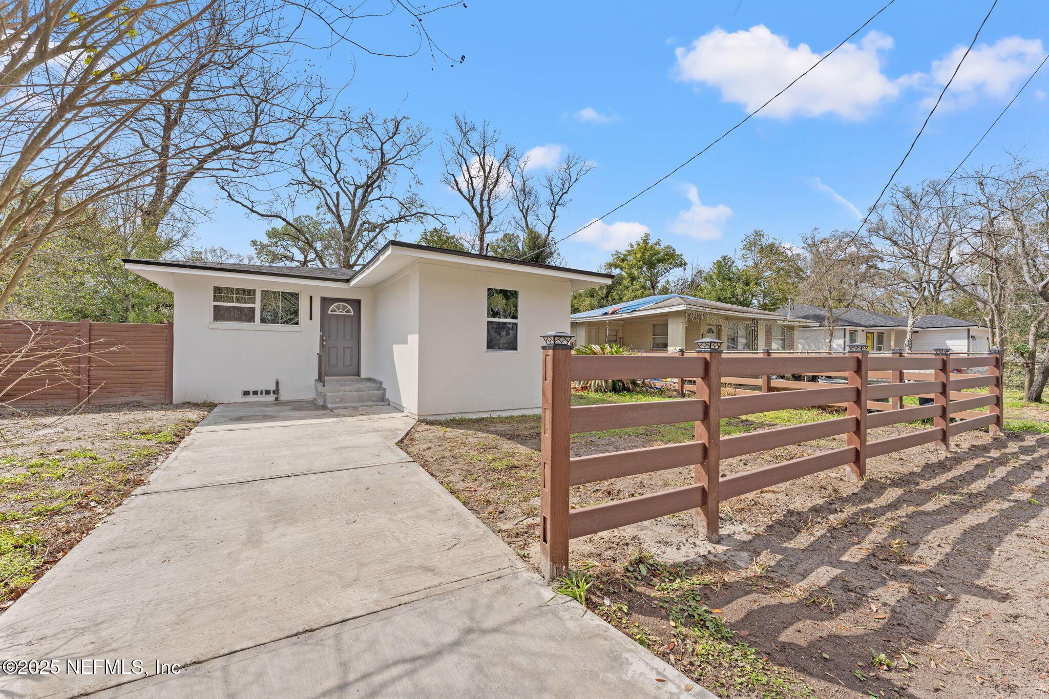 W 15th St, Jacksonville, FL 32209