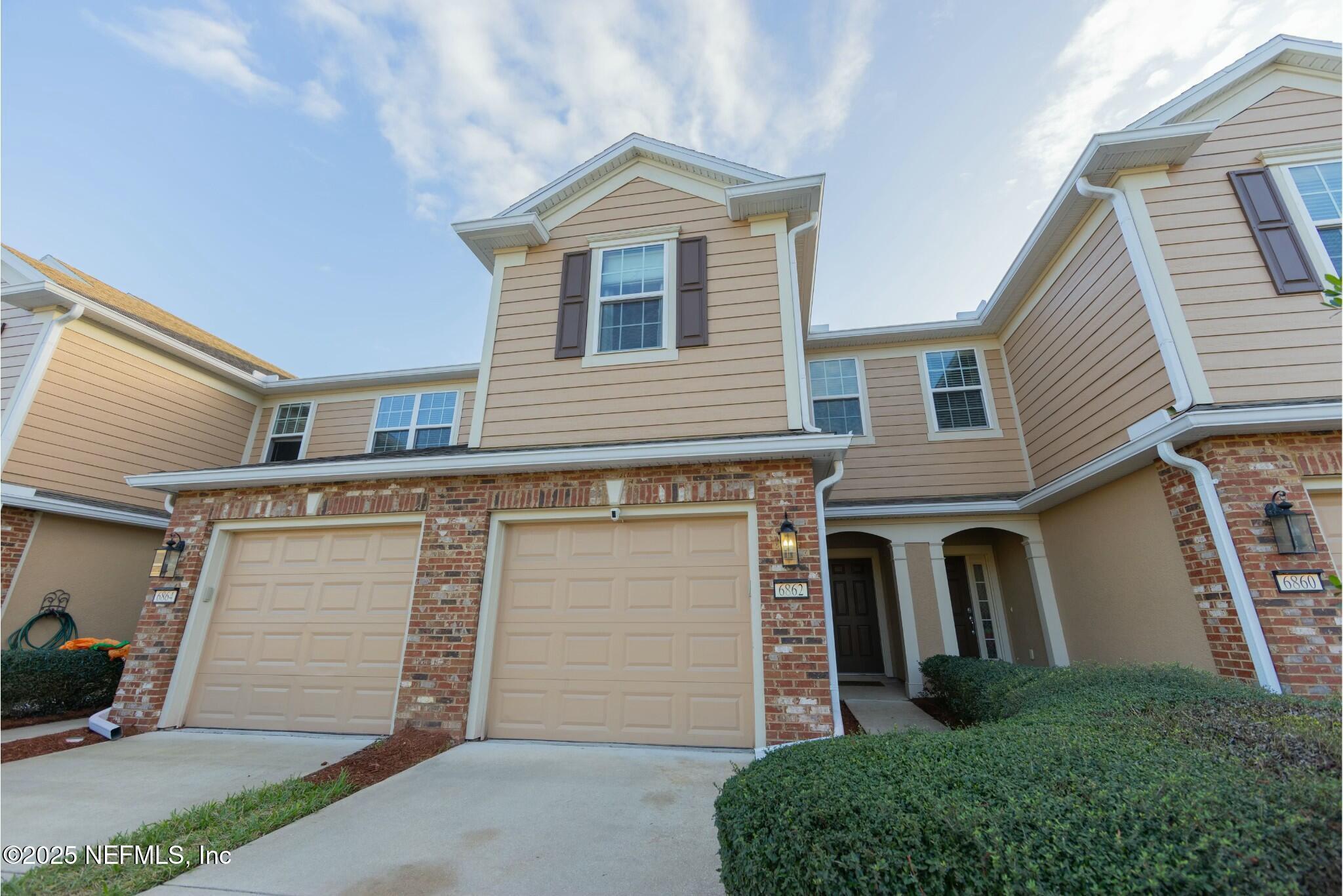 Roundleaf Dr, Jacksonville, FL 32258