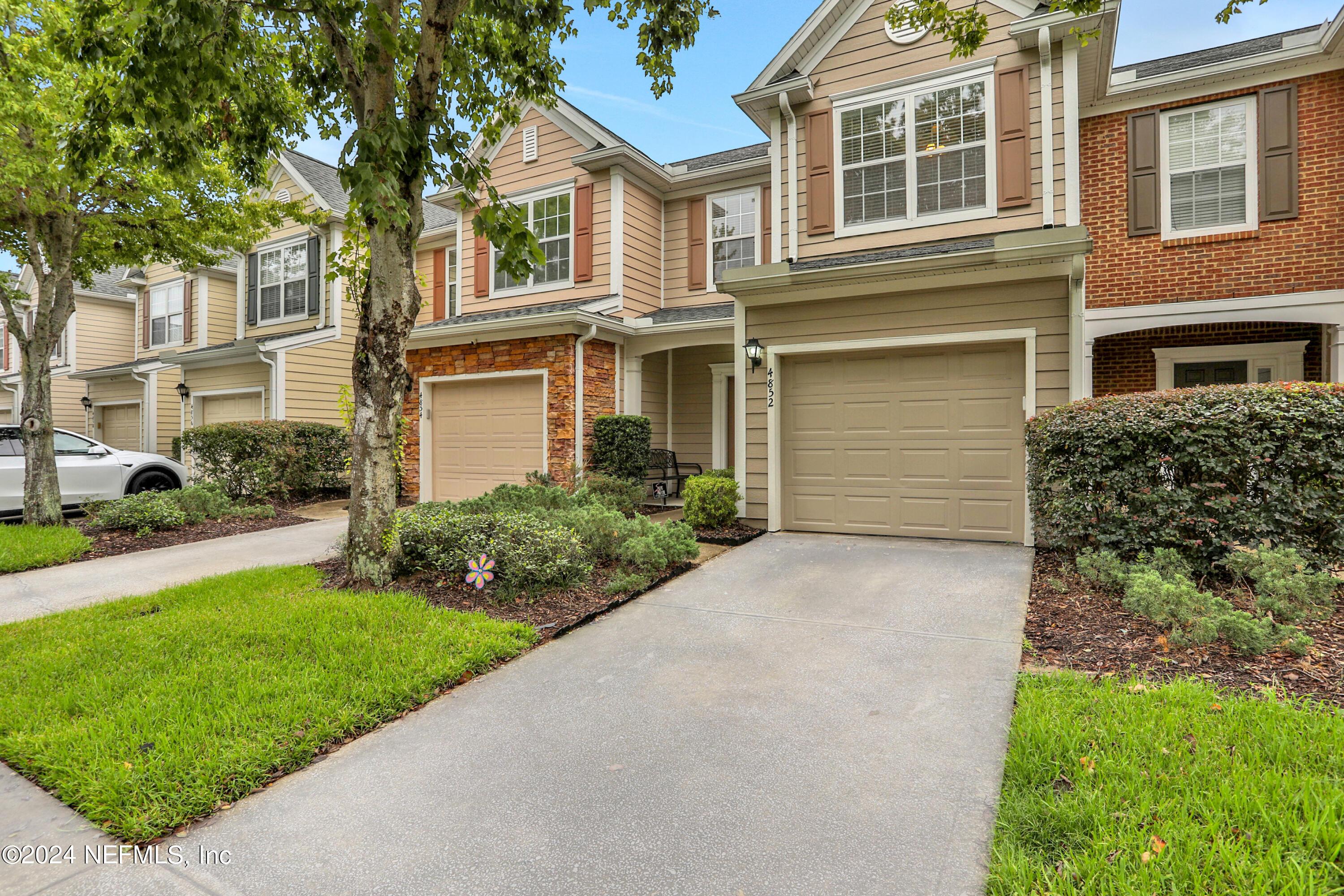 Parkhurst Pl, Jacksonville, FL 32256