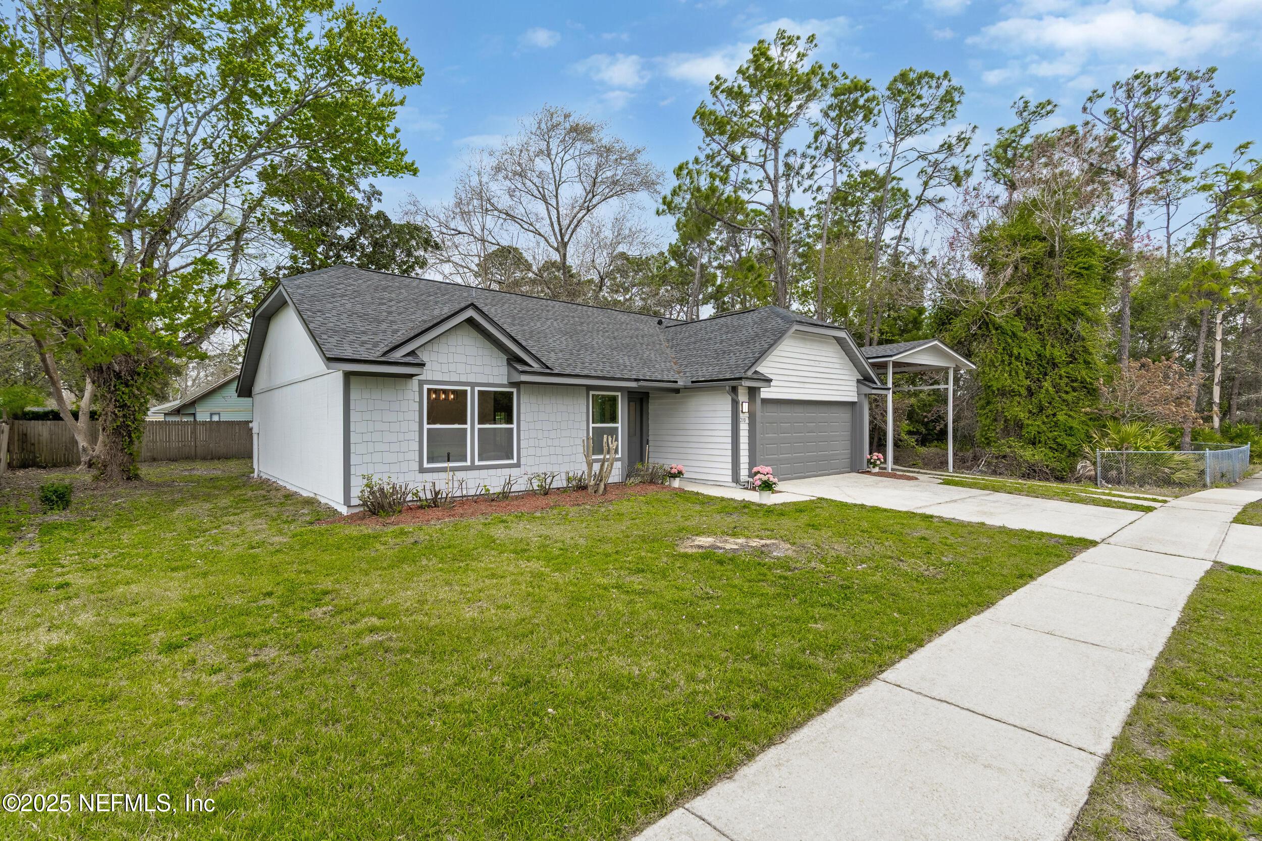 Naugatuck Dr, Jacksonville, FL 32225
