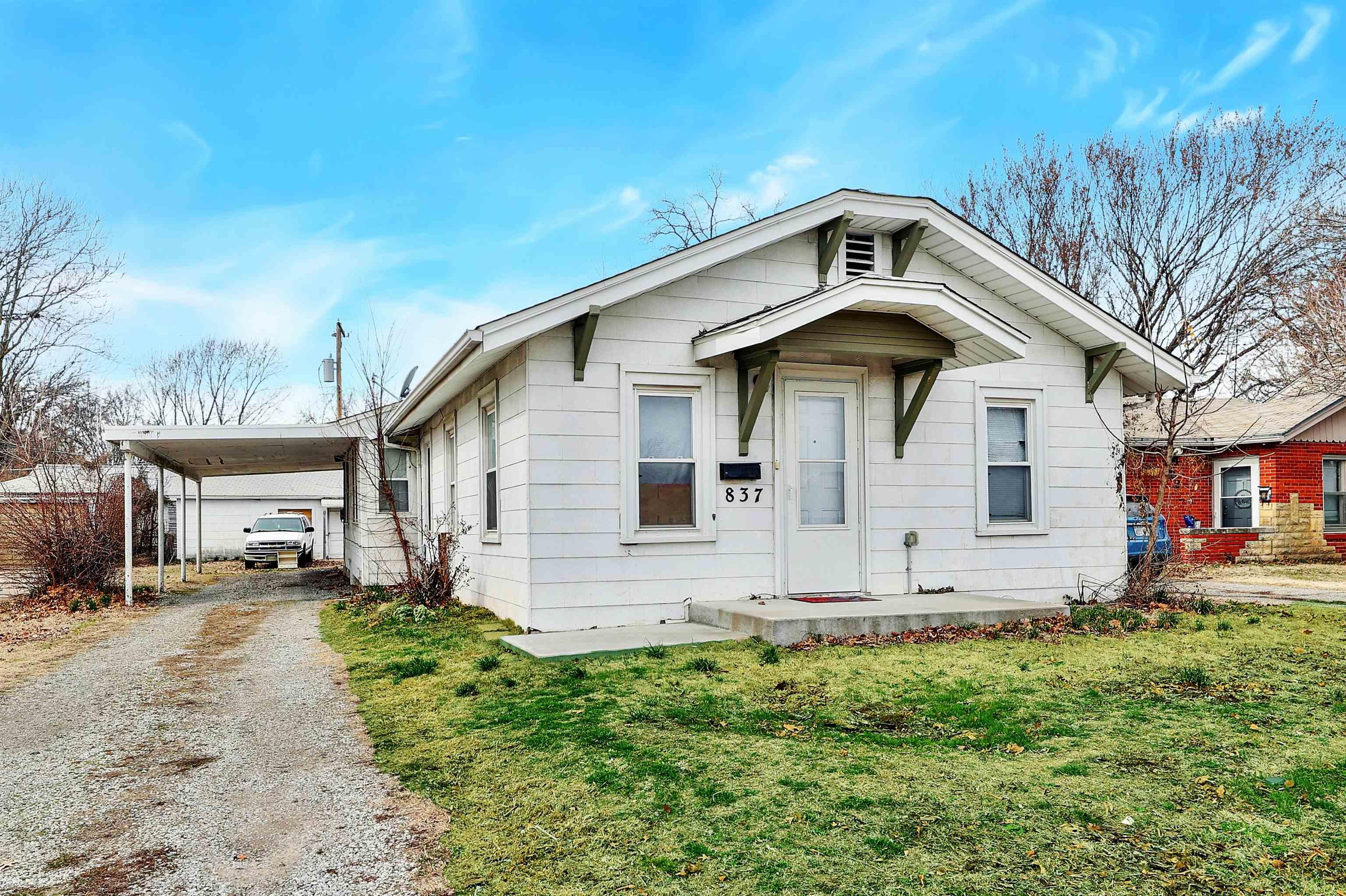 N Oliver Ave, Wichita, KS 67208