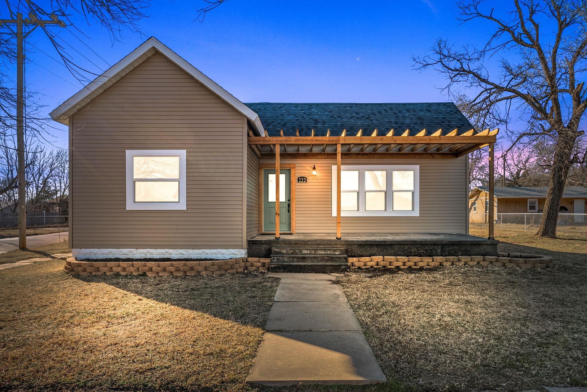 S 5th St, Conway Springs, KS 67031