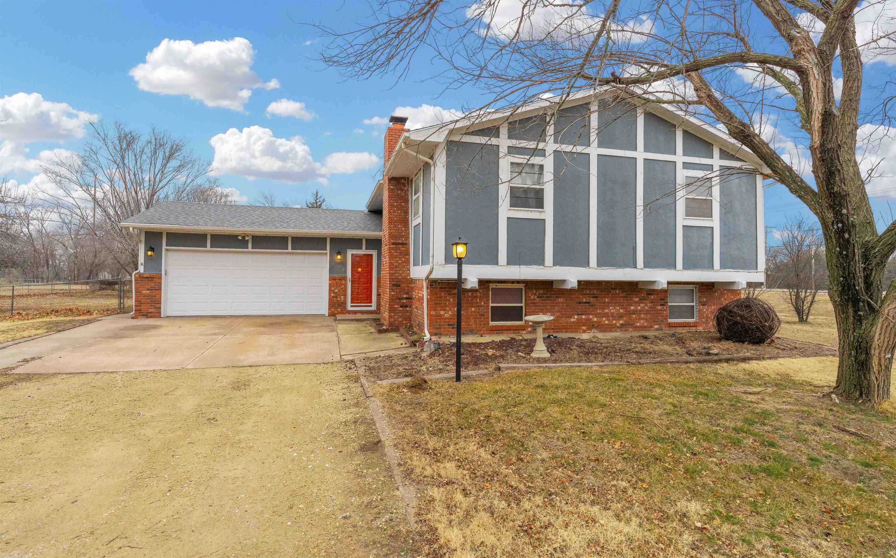 S Hancock Dr, Derby, KS 67037