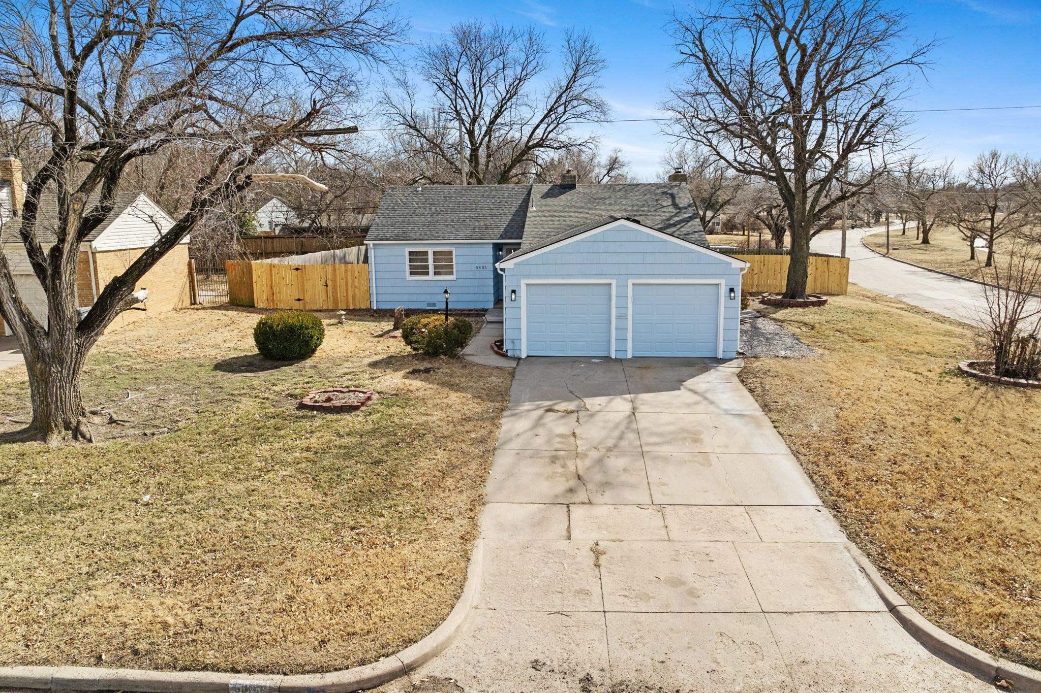 E 2nd St N, Wichita, KS 67208