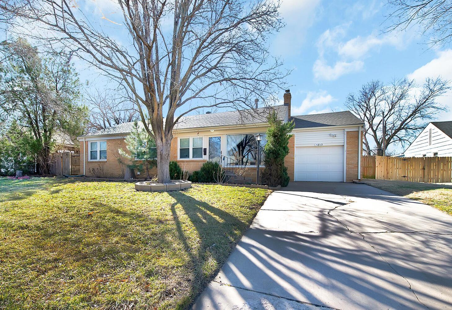 E 2nd St N, Wichita, KS 67208