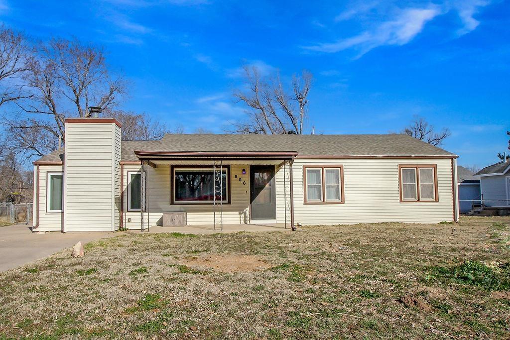 N Clara St, Wichita, KS 67212