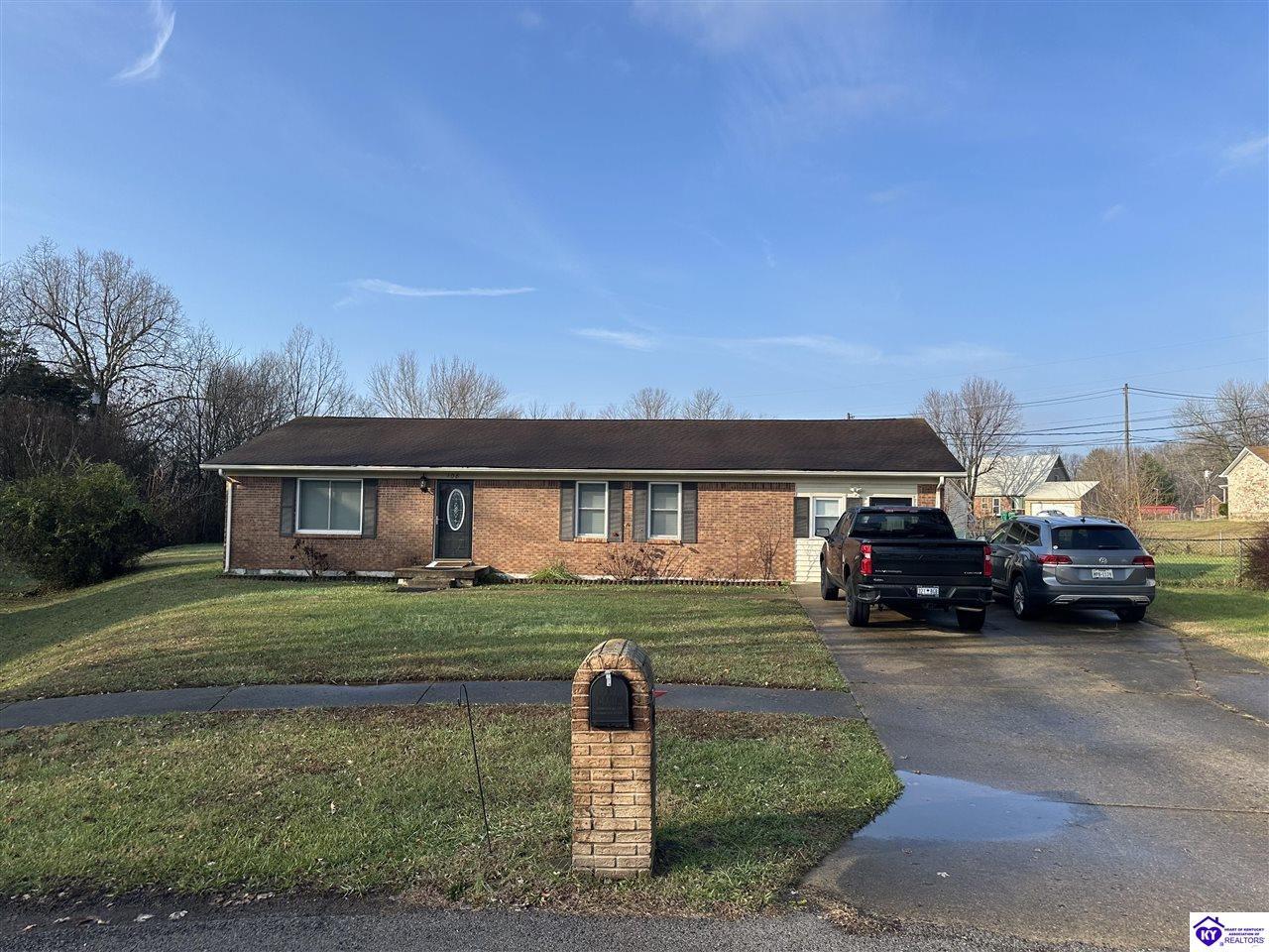 Anderson Ct, Radcliff, KY 40160