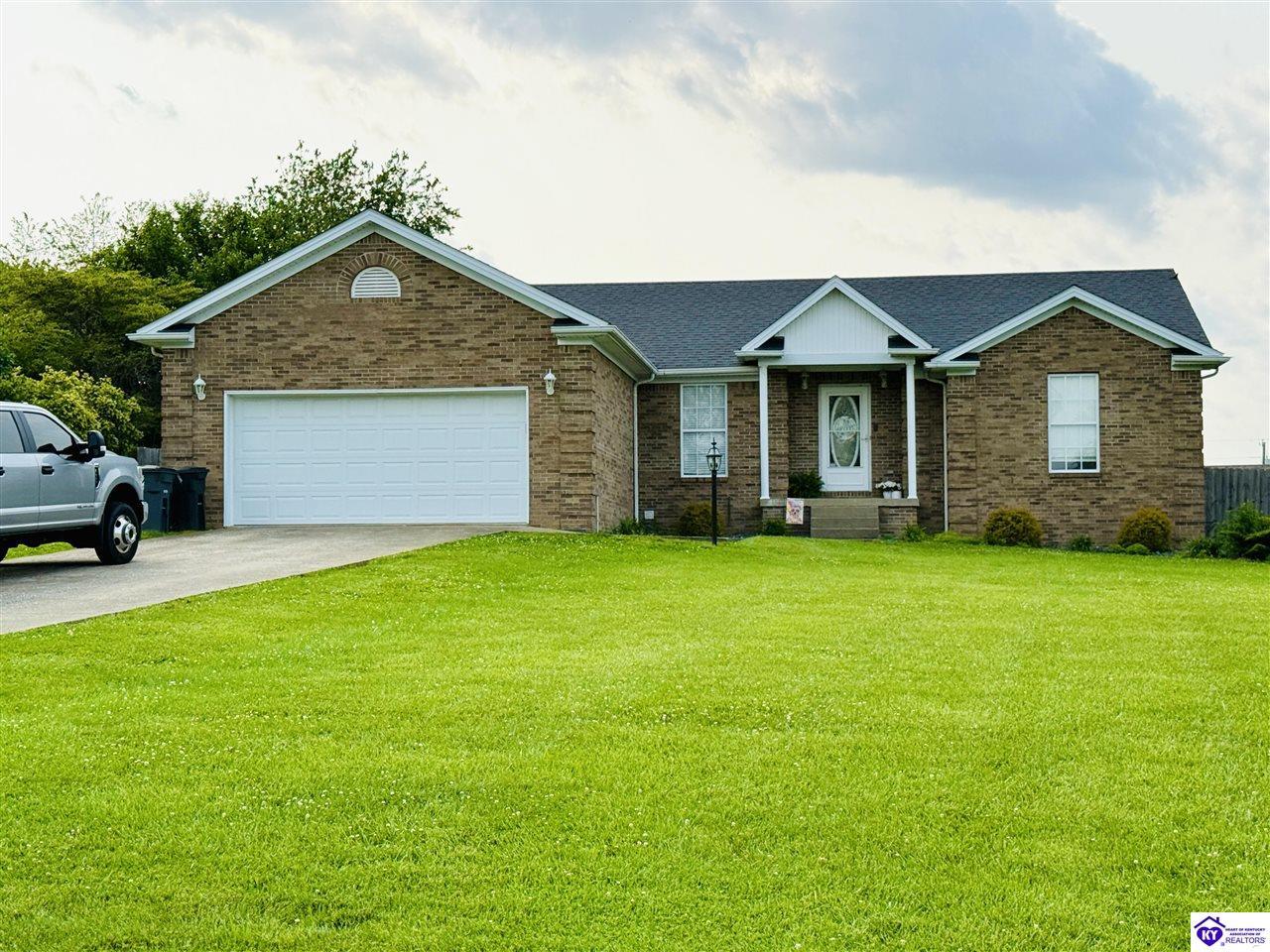 Johnathon Ct, Hodgenville, KY 42748