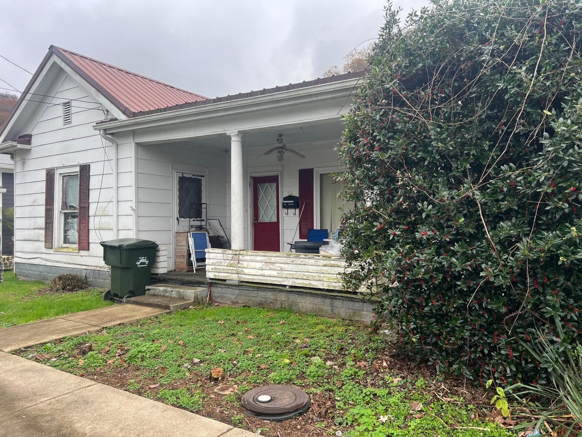 Riverside Dr, Prestonsburg, KY 41653