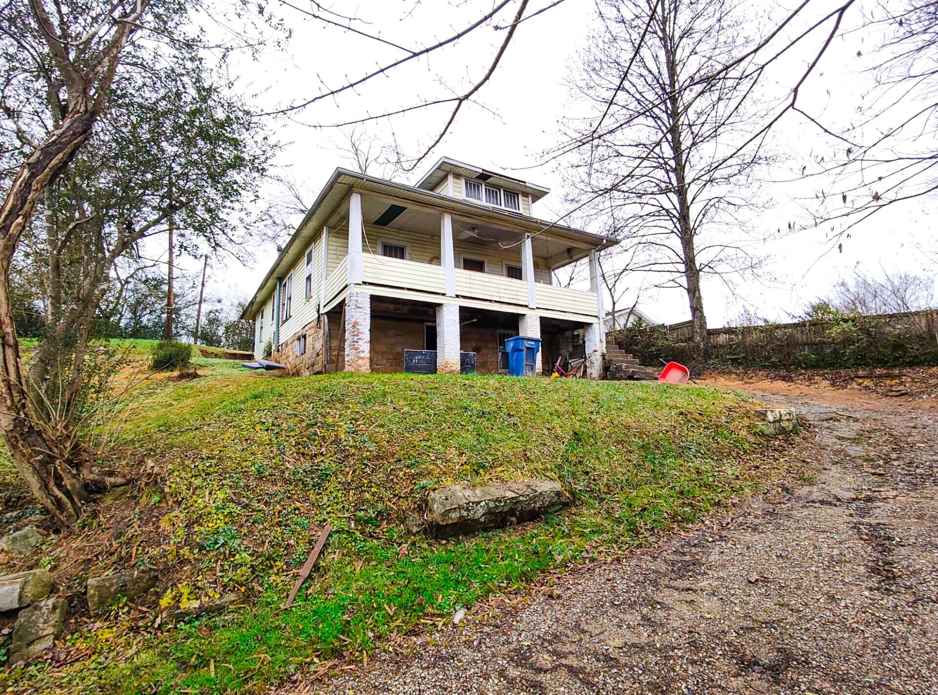 Balmoral Rd, Middlesboro, KY 40965