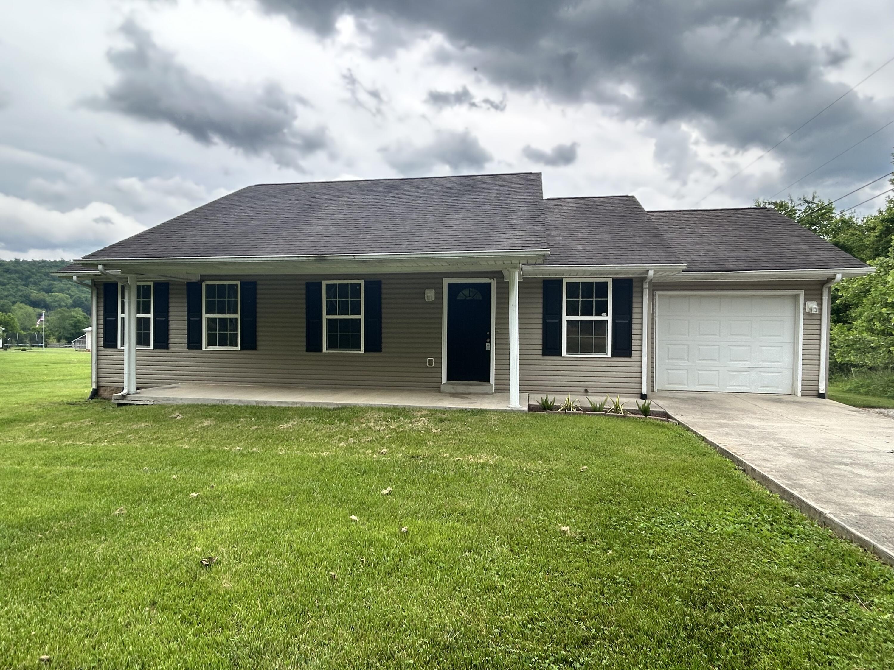 Blaze Valley Rd, Somerset, KY 42501