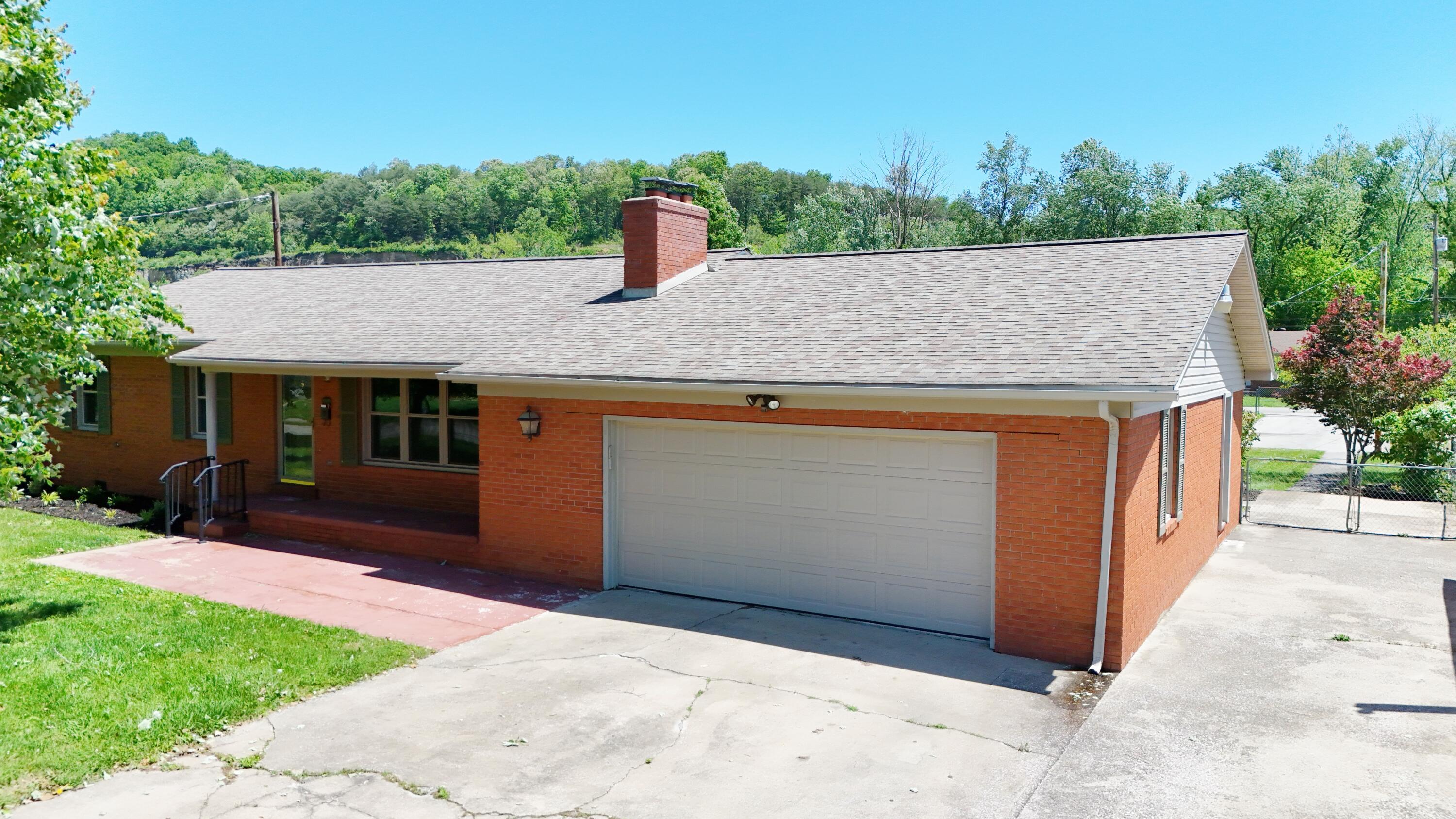 S Allison Ave, Barbourville, KY 40906