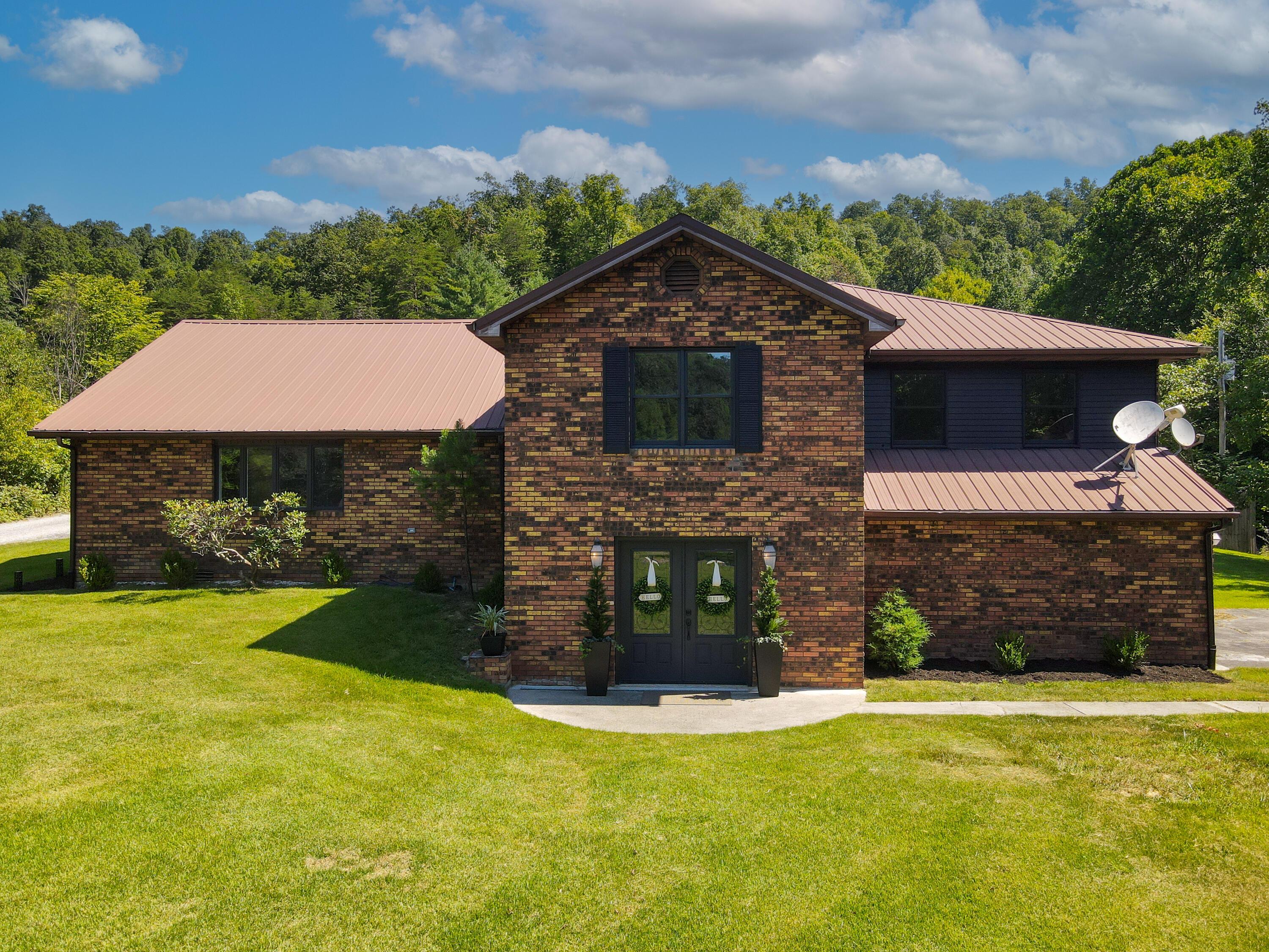 Calanna Estate Rd, Manchester, KY 40962