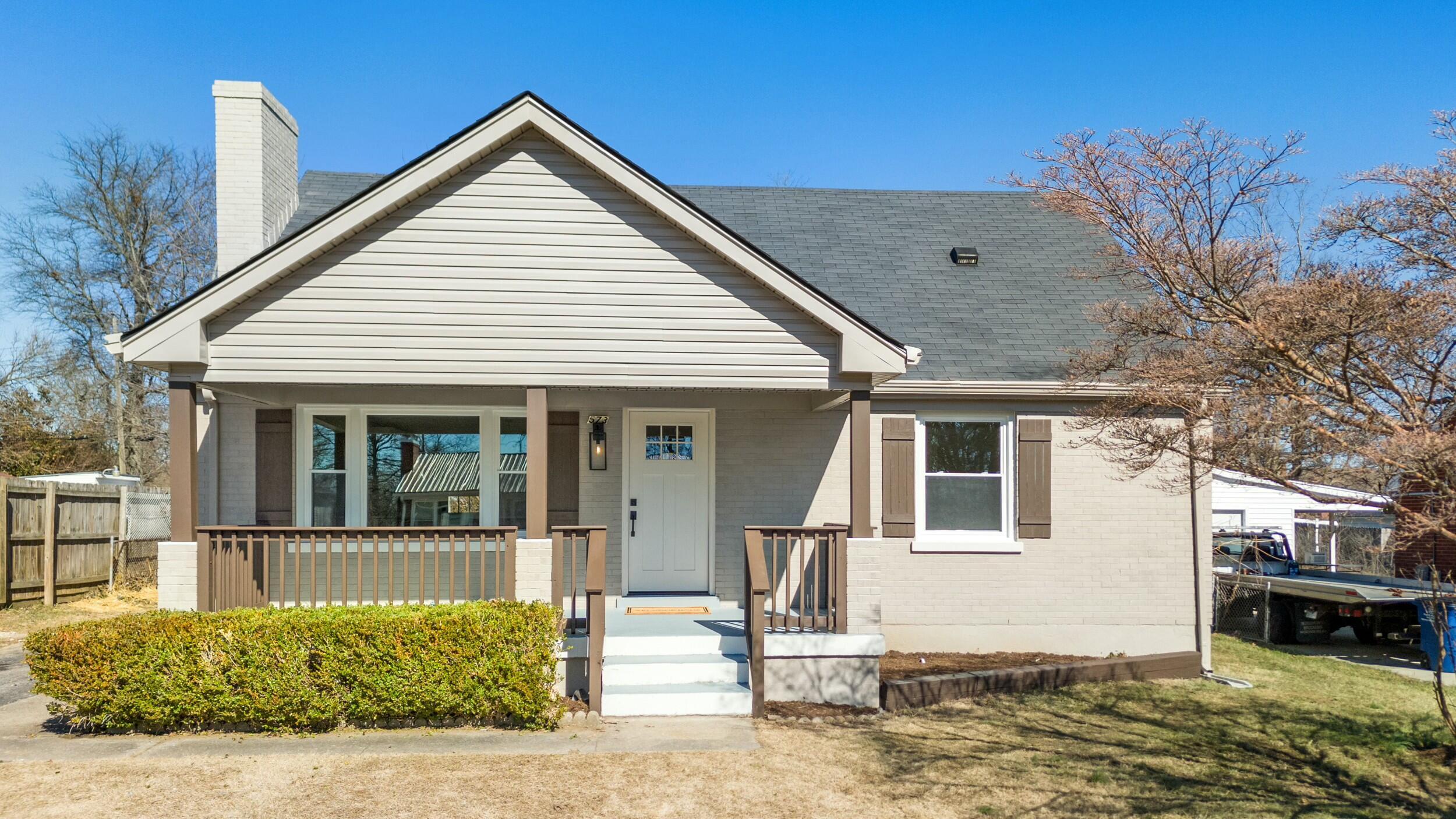 Hi Crest Dr, Lexington, KY 40505