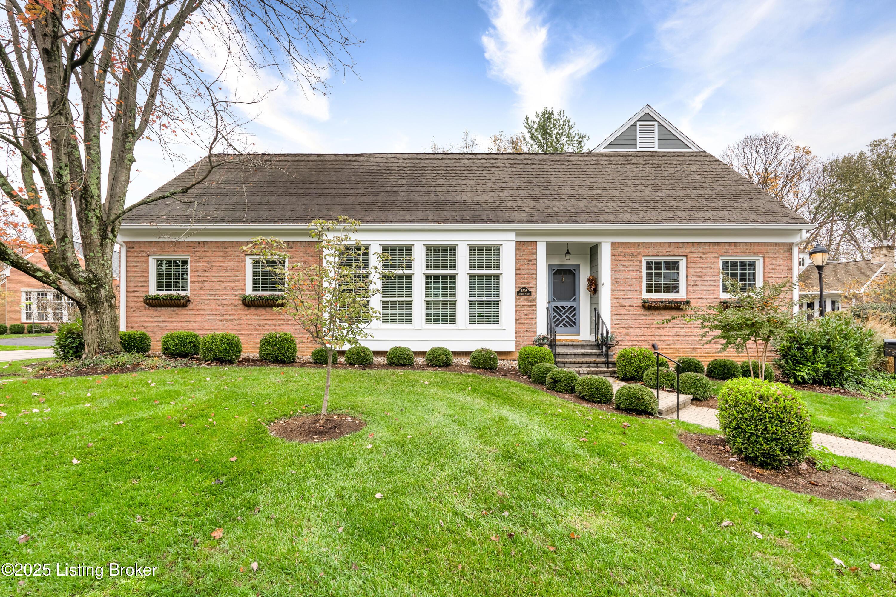 Boulder Ct, Louisville, KY 40207