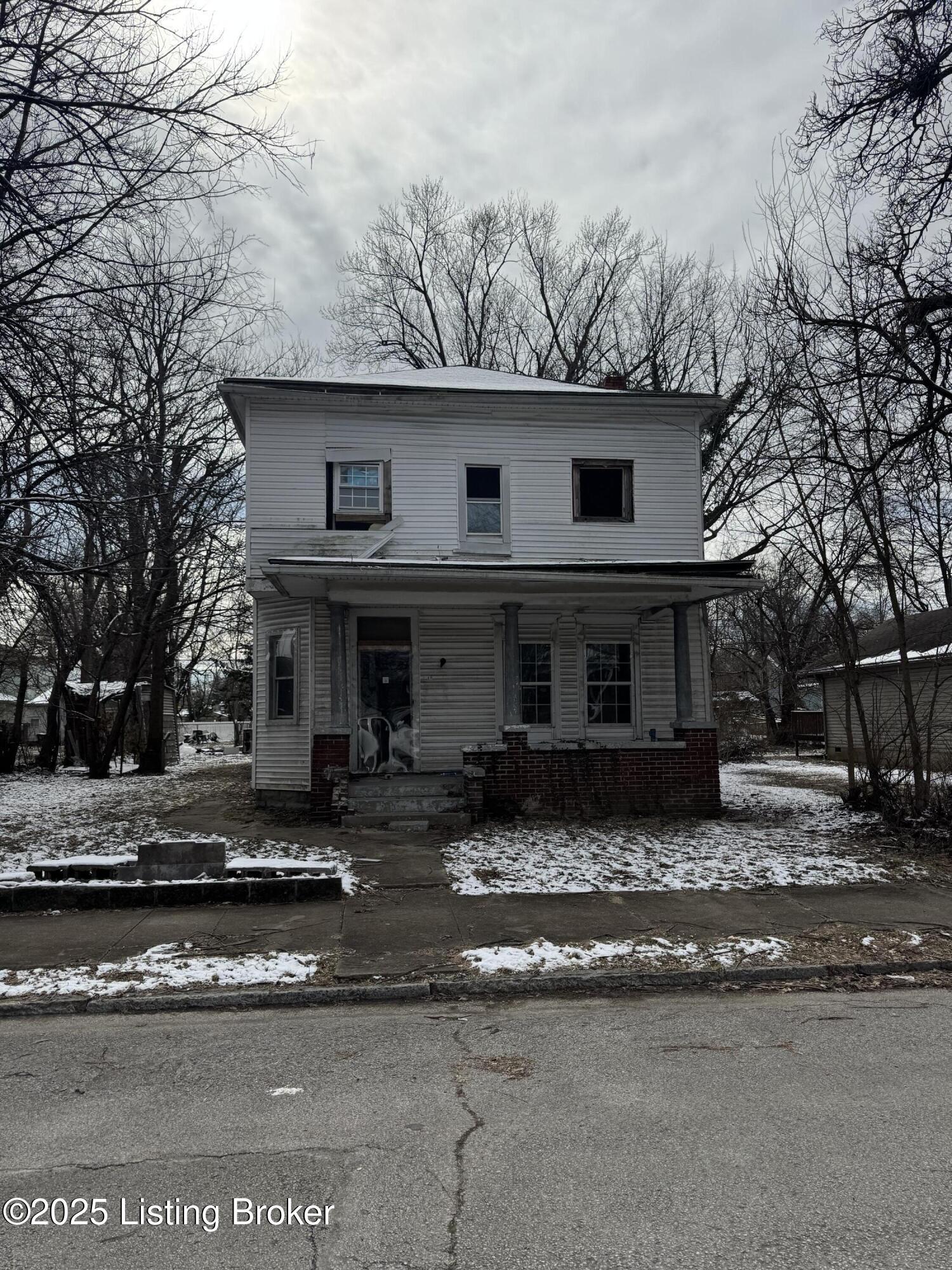 W Burnett Ave, Louisville, KY 40210