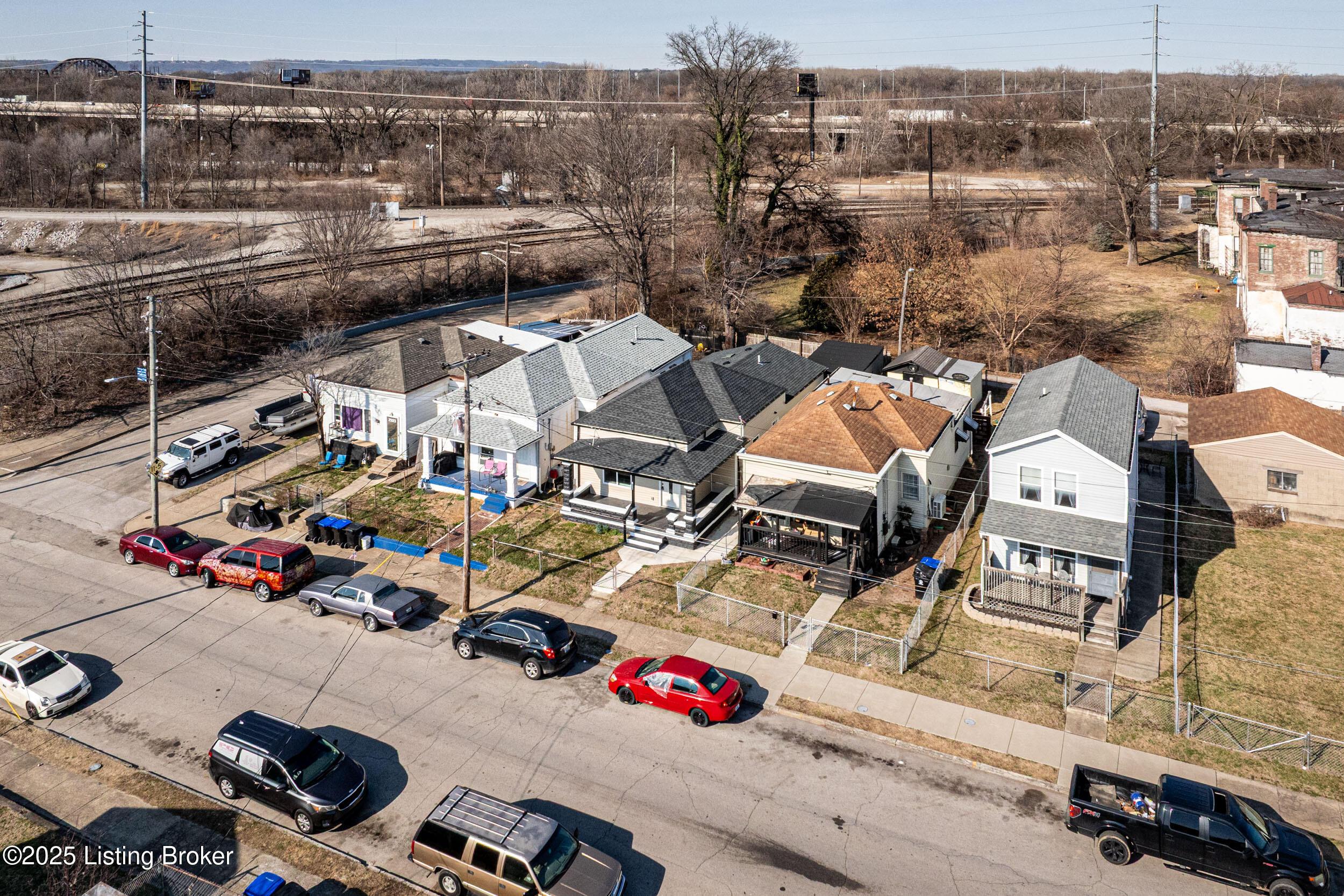 Montgomery St, Louisville, KY 40212