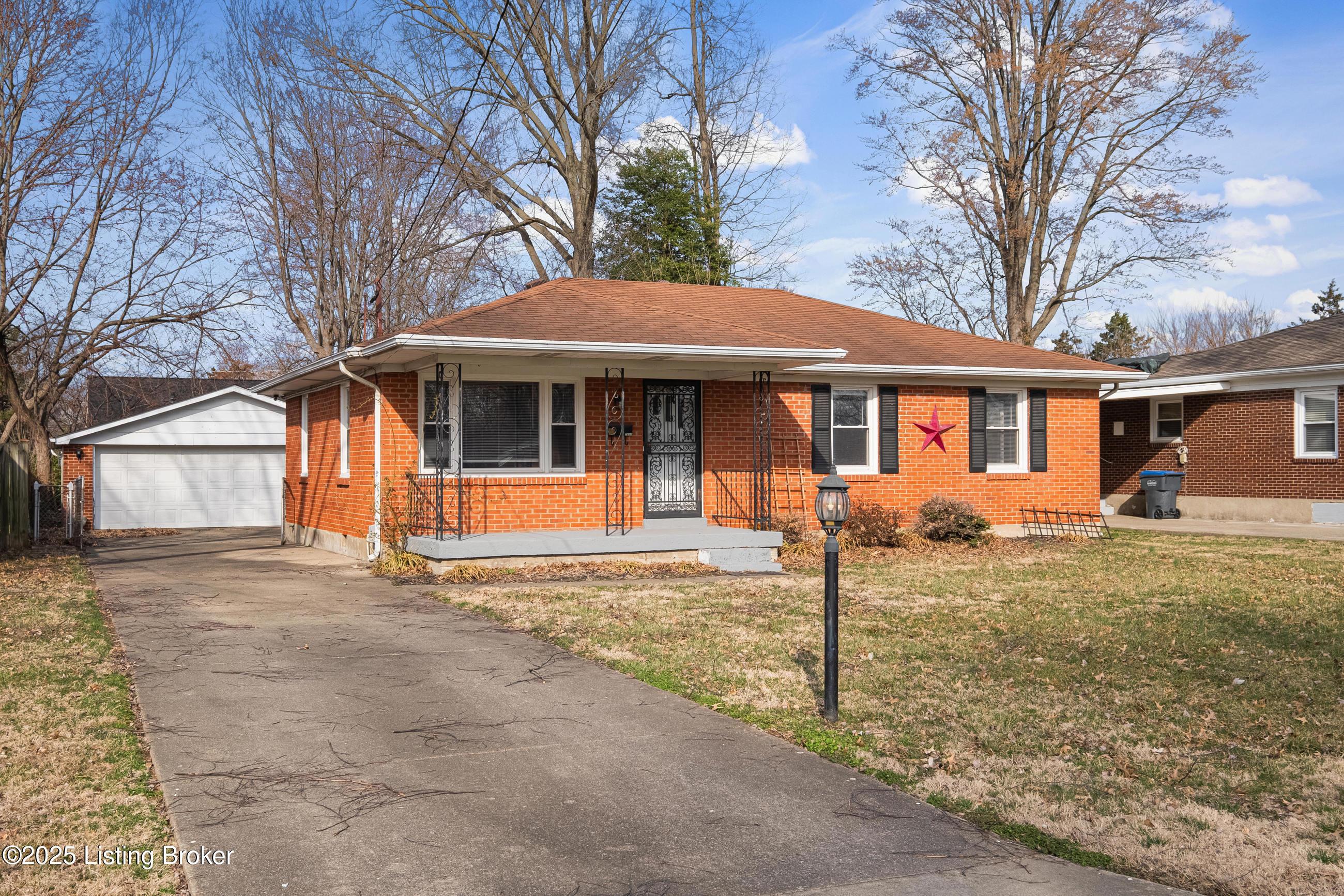 Bluebonnet Rd, Louisville, KY 40258