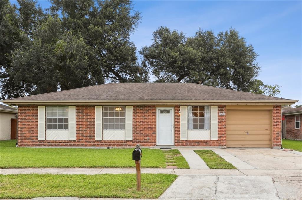 Cardinal Dr, Marrero, LA 70072