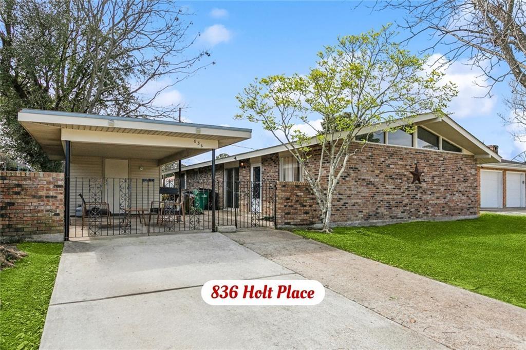 Holt Pl, Gretna, LA 70056